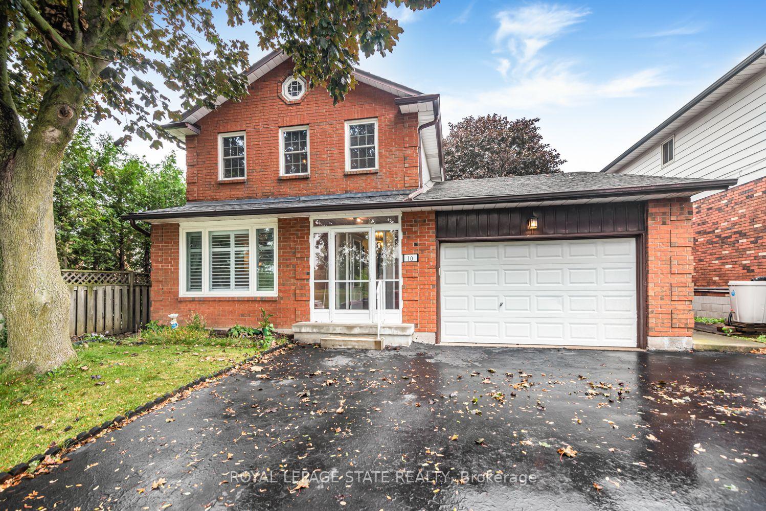 Photo 4 of 10 Atlas Street, Hamilton, Stoney Creek Mountain — HOMEH