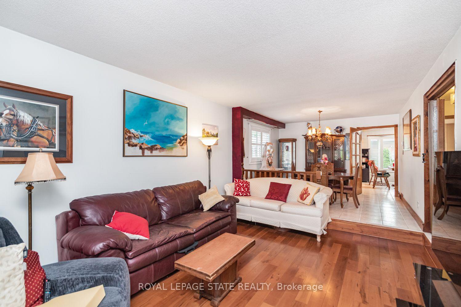 Photo 7 of 10 Atlas Street, Hamilton, Stoney Creek Mountain — HOMEH