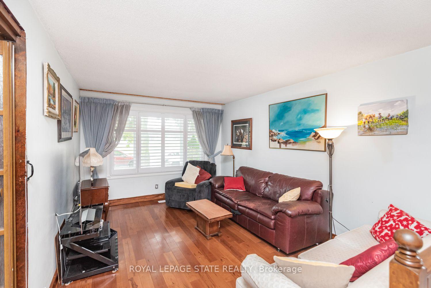 Photo 8 of 10 Atlas Street, Hamilton, Stoney Creek Mountain — HOMEH