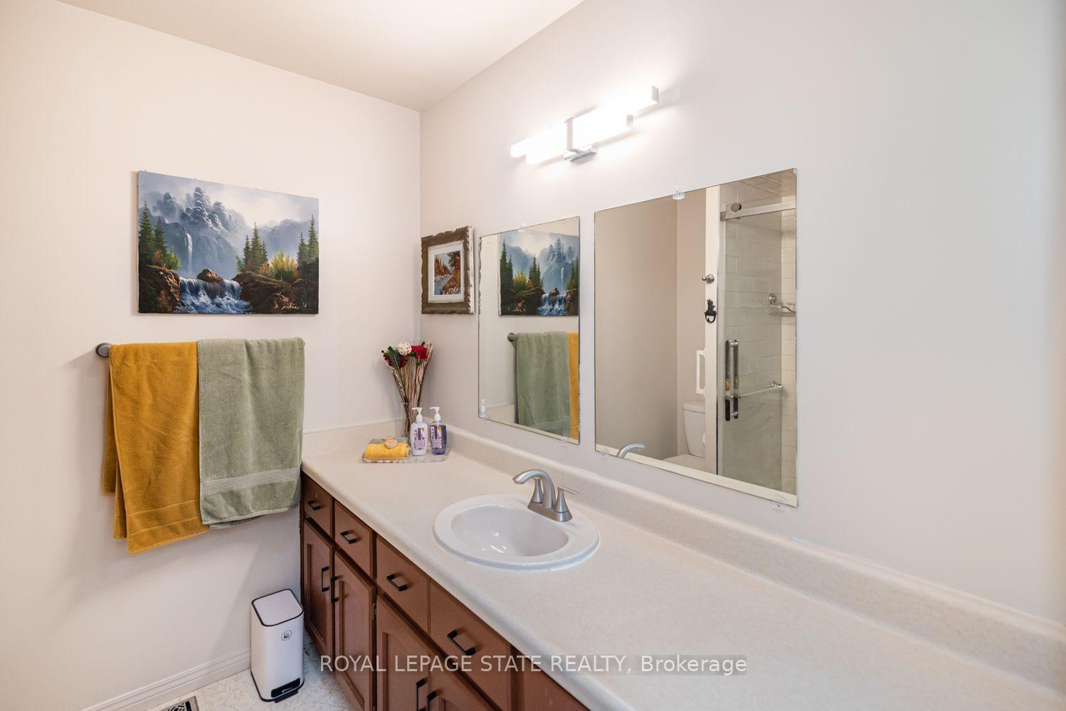 Photo 35 of 10 Atlas Street, Hamilton, Stoney Creek Mountain — HOMEH