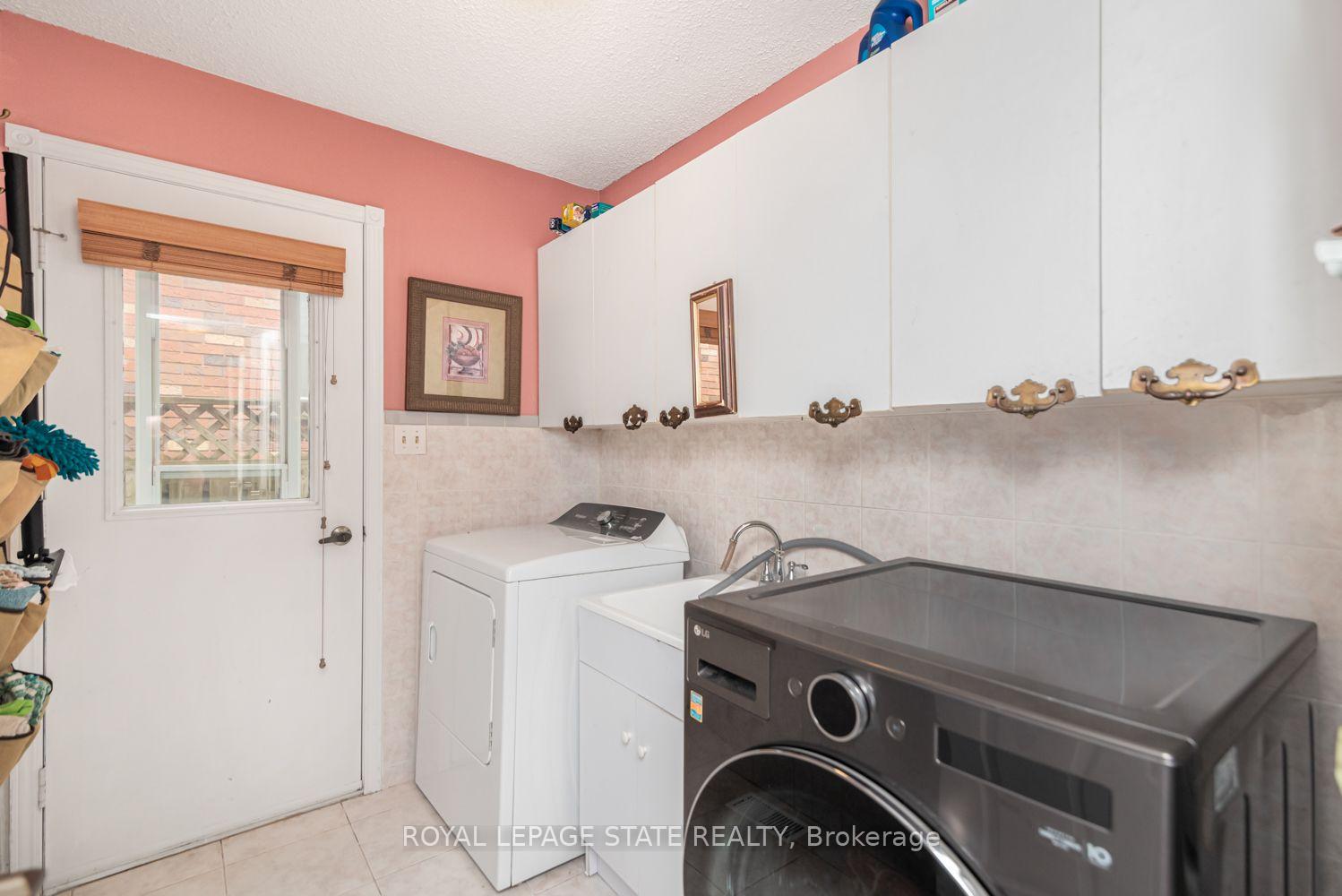 Photo 44 of 10 Atlas Street, Hamilton, Stoney Creek Mountain — HOMEH
