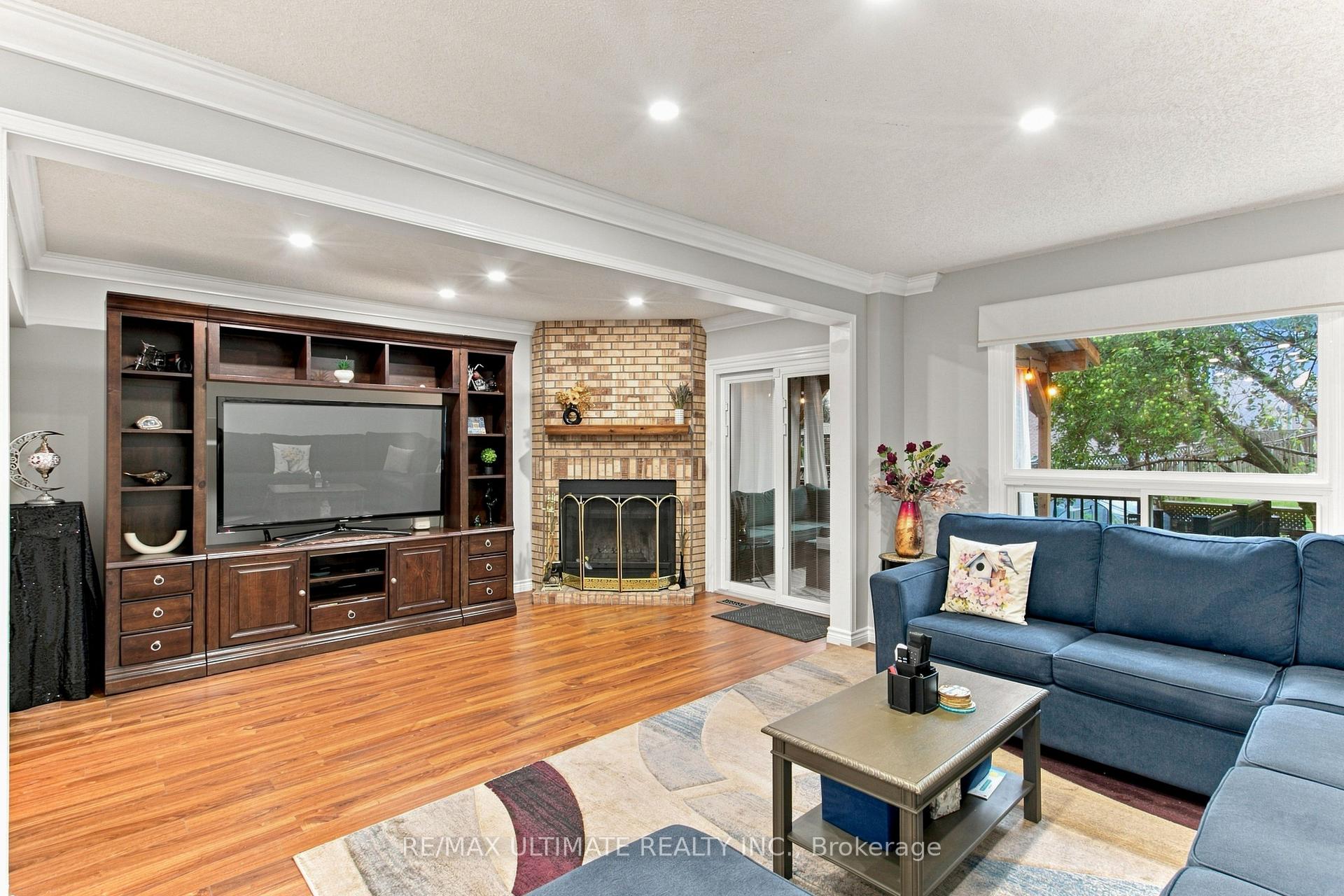 Photo 8 of 73 Cluett Drive, Ajax, South East — HOMEH