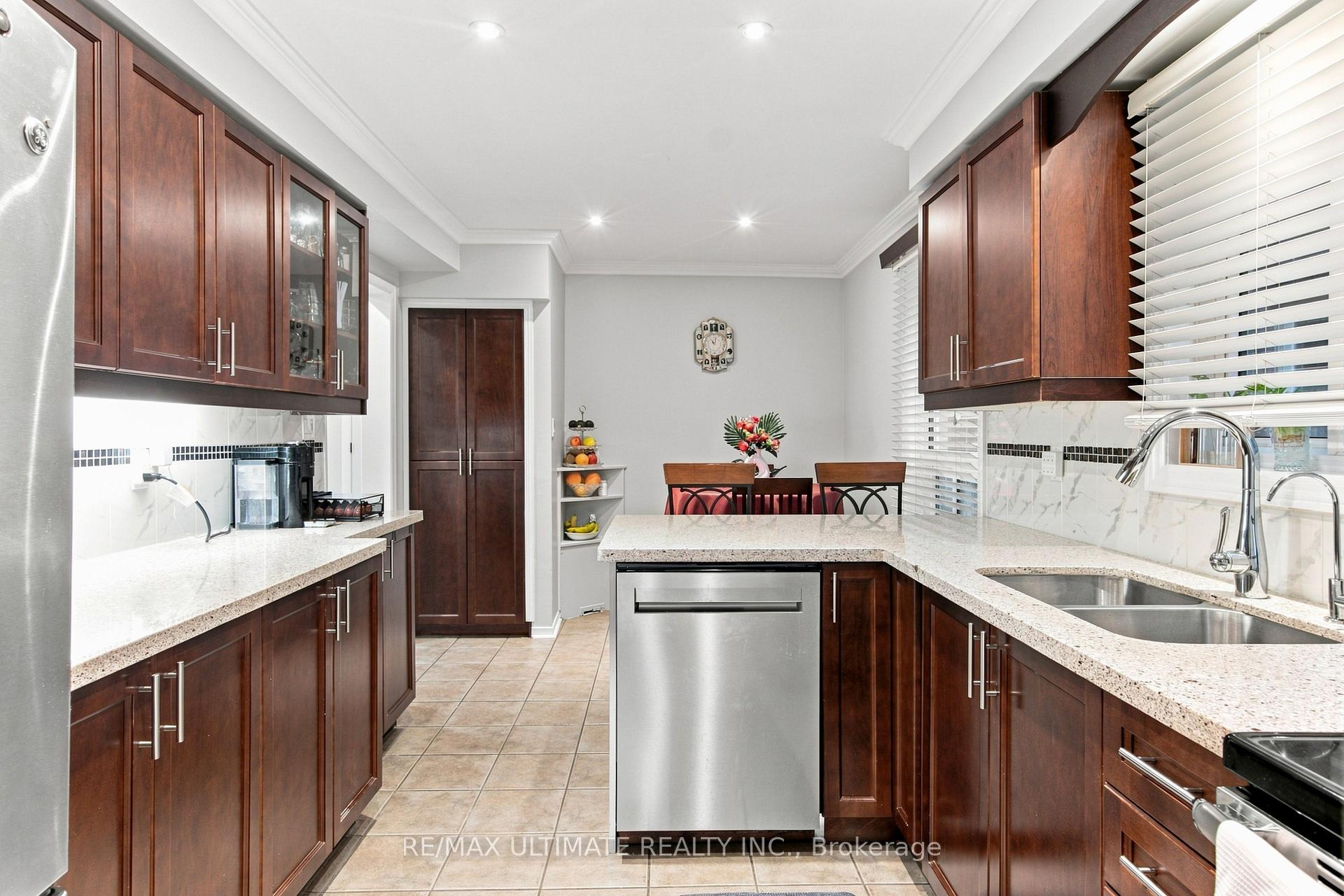 Photo 13 of 73 Cluett Drive, Ajax, South East — HOMEH