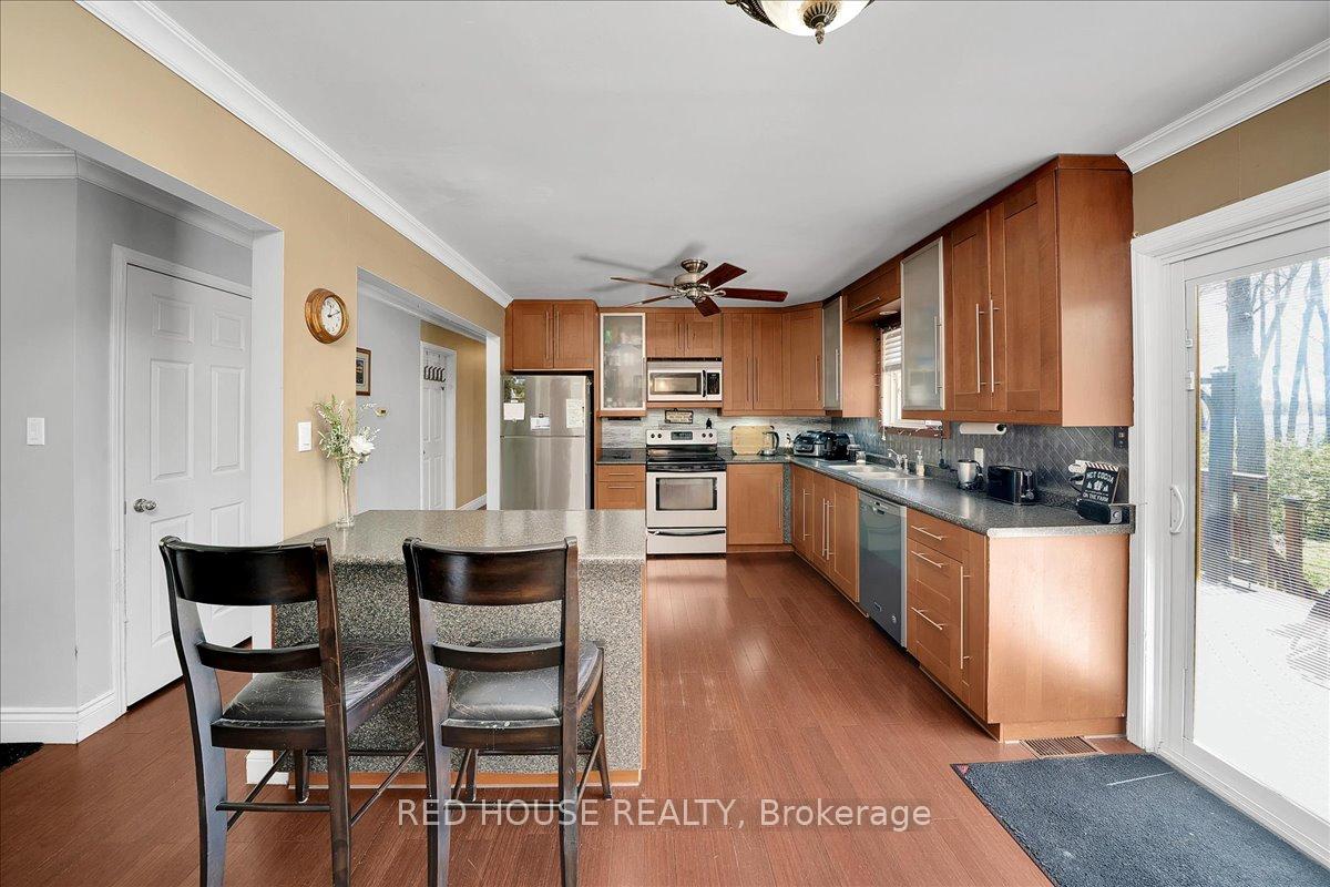 Photo 5 of 32 Mcleish Drive, Kawartha Lakes, Dalton — HOMEH