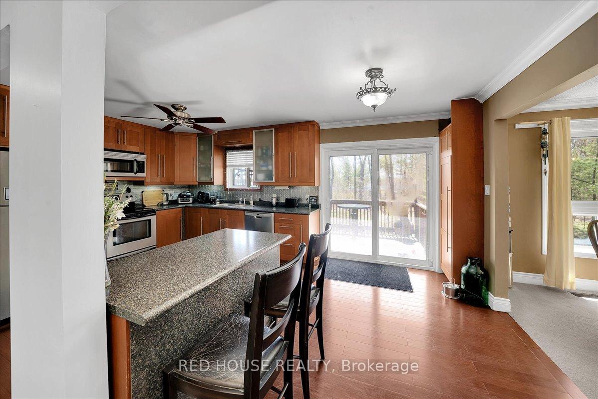 Photo 6 of 32 Mcleish Drive, Kawartha Lakes, Dalton — HOMEH