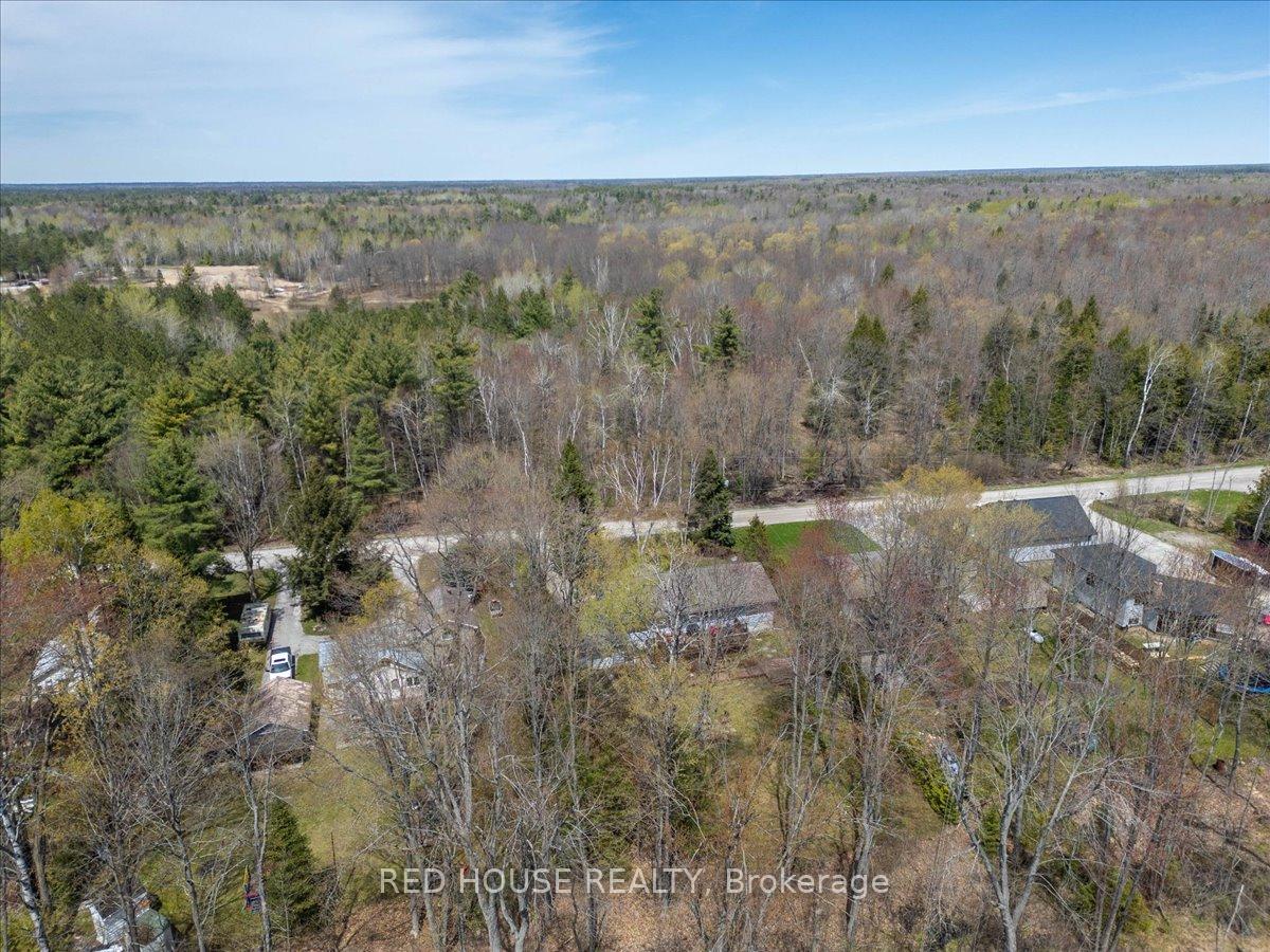 Photo 37 of 32 Mcleish Drive, Kawartha Lakes, Dalton — HOMEH