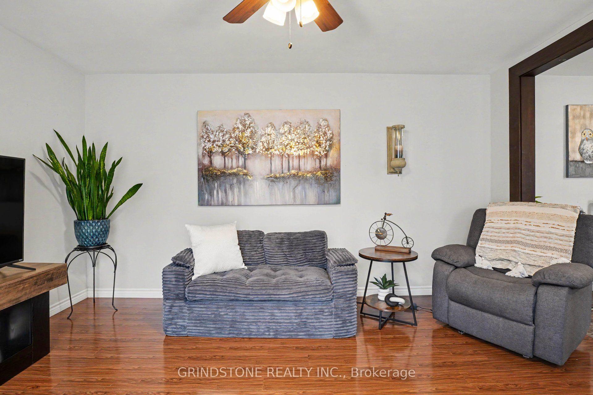 Photo 8 of 22 Greig Street, Smiths Falls, Smiths Falls — HOMEH