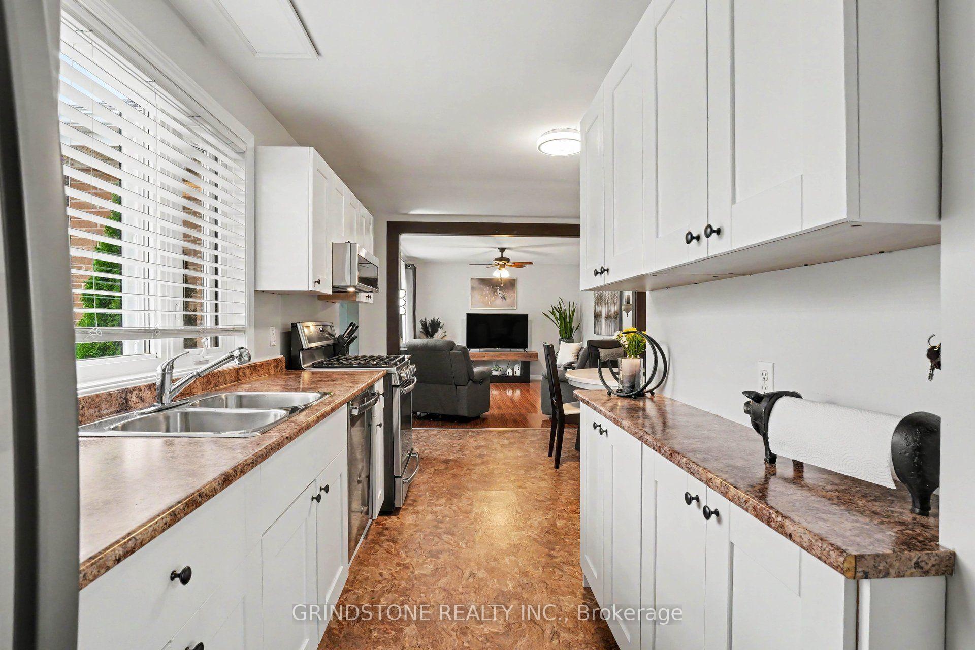 Photo 11 of 22 Greig Street, Smiths Falls, Smiths Falls — HOMEH