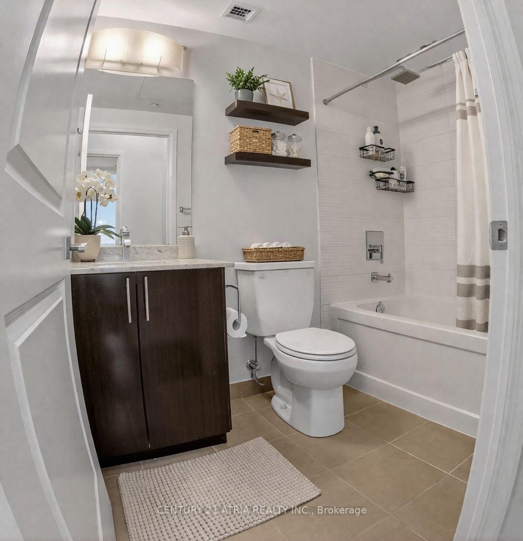 Photo 7 of Unit PH 09, 7165 Yonge Street, Markham, Grandview — HOMEH
