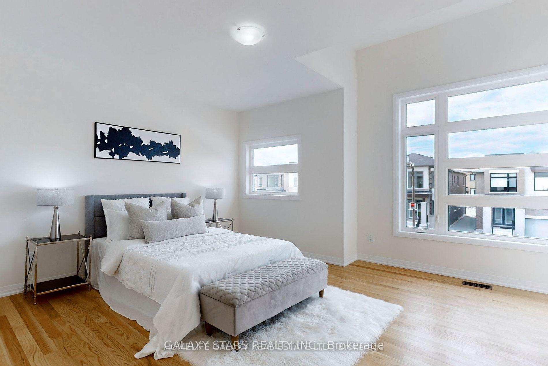 Photo 24 of 31 Sambro Lane, Whitchurch-Stouffville, Stouffville — HOMEH