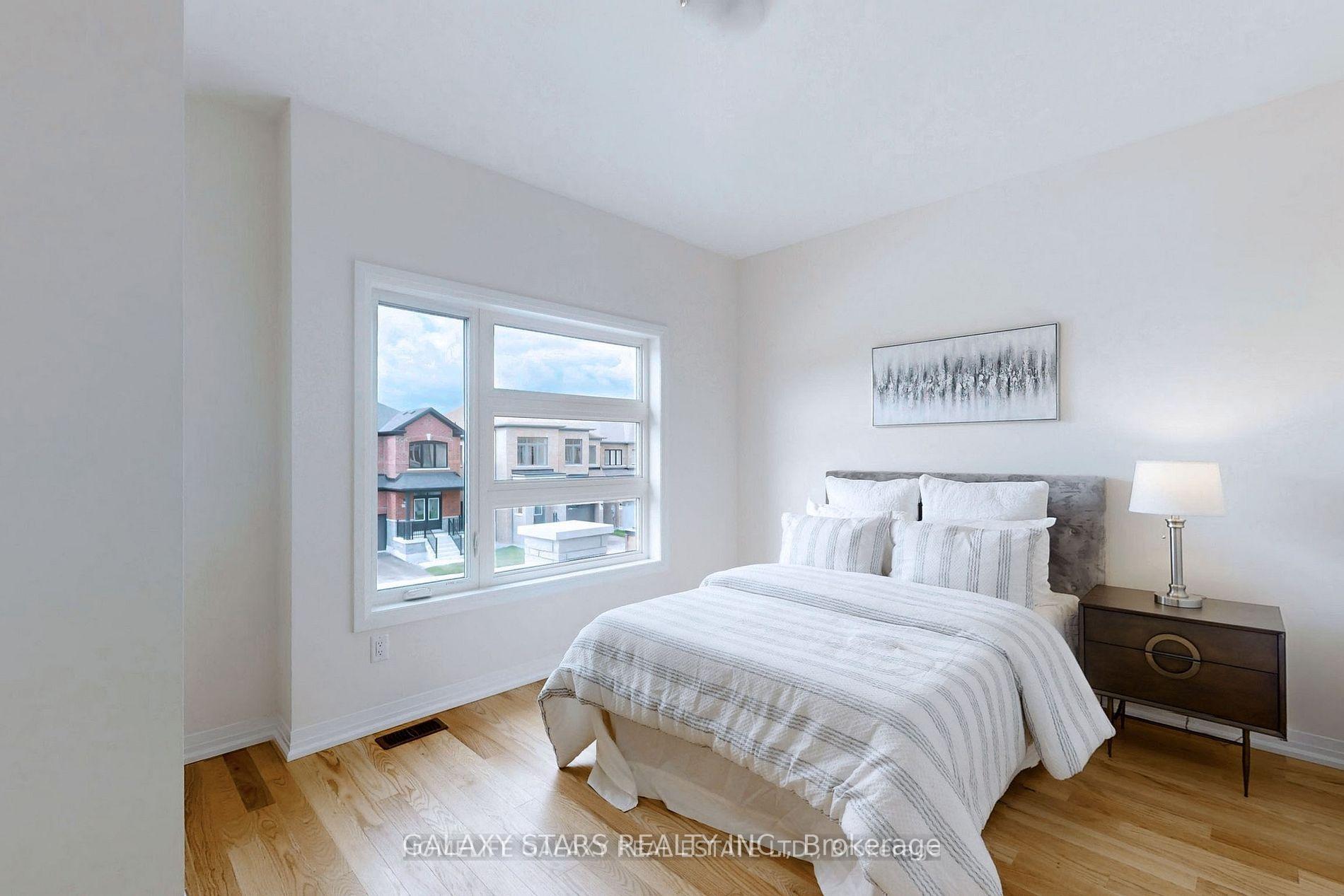 Photo 26 of 31 Sambro Lane, Whitchurch-Stouffville, Stouffville — HOMEH