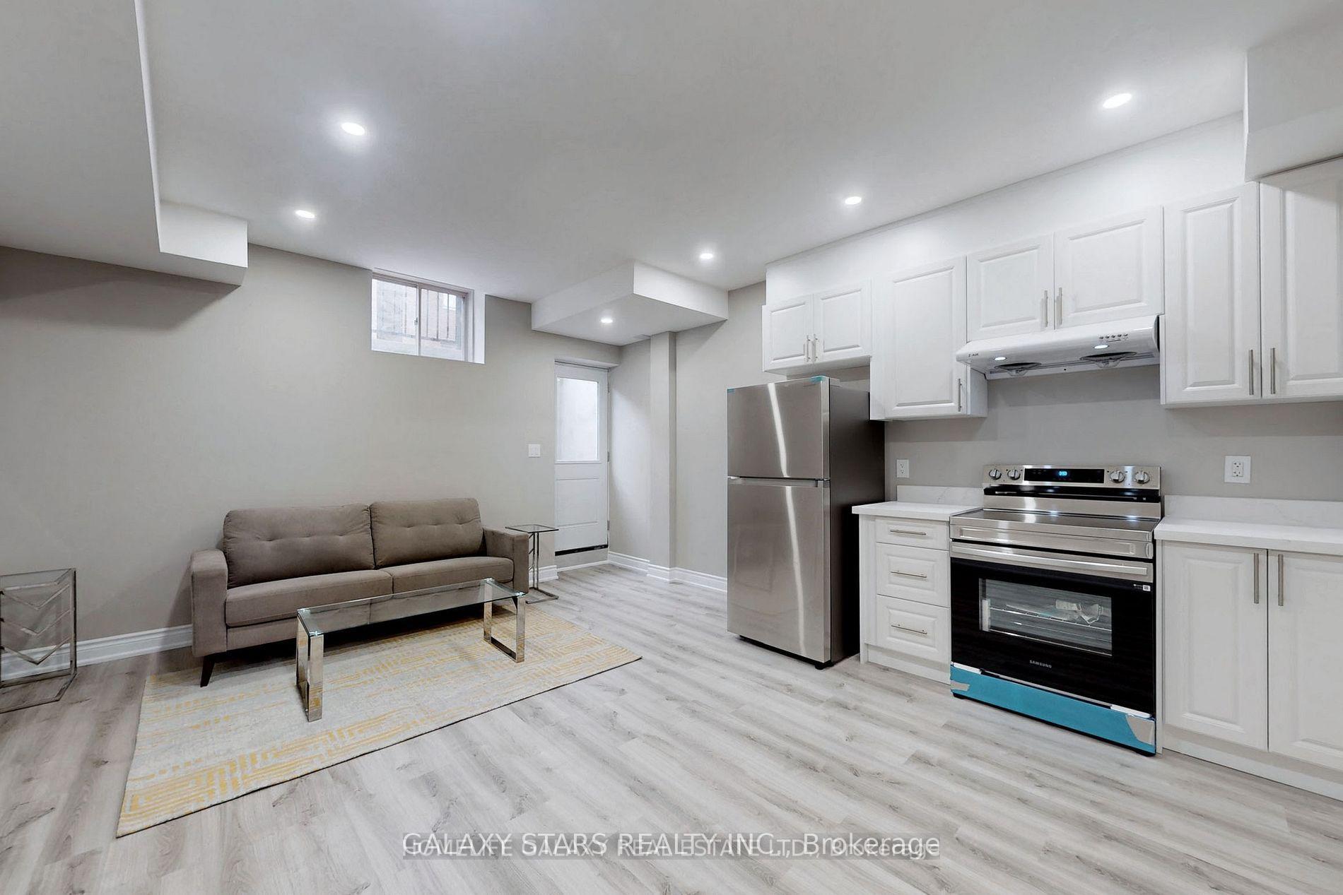 Photo 30 of 31 Sambro Lane, Whitchurch-Stouffville, Stouffville — HOMEH