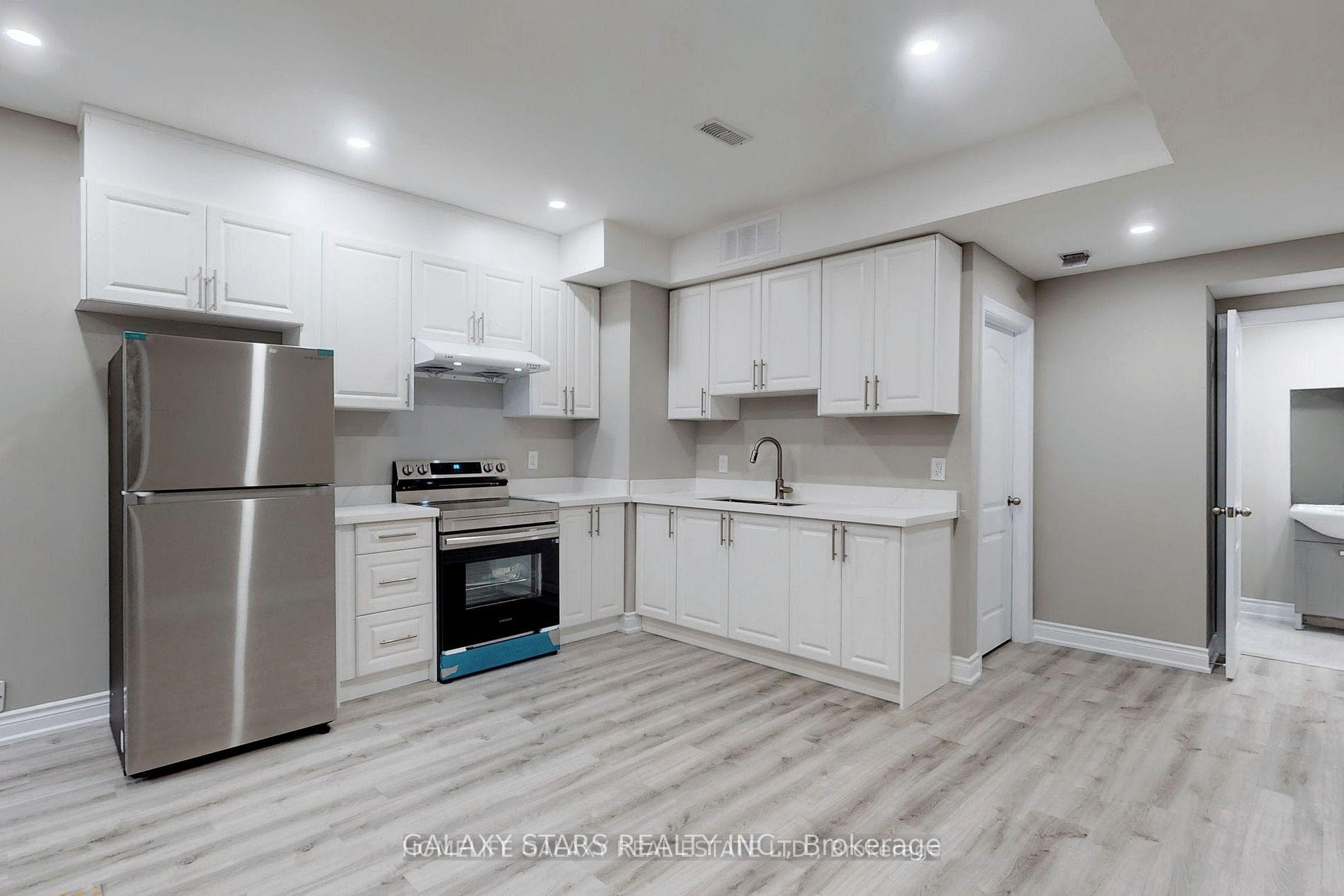Photo 32 of 31 Sambro Lane, Whitchurch-Stouffville, Stouffville — HOMEH