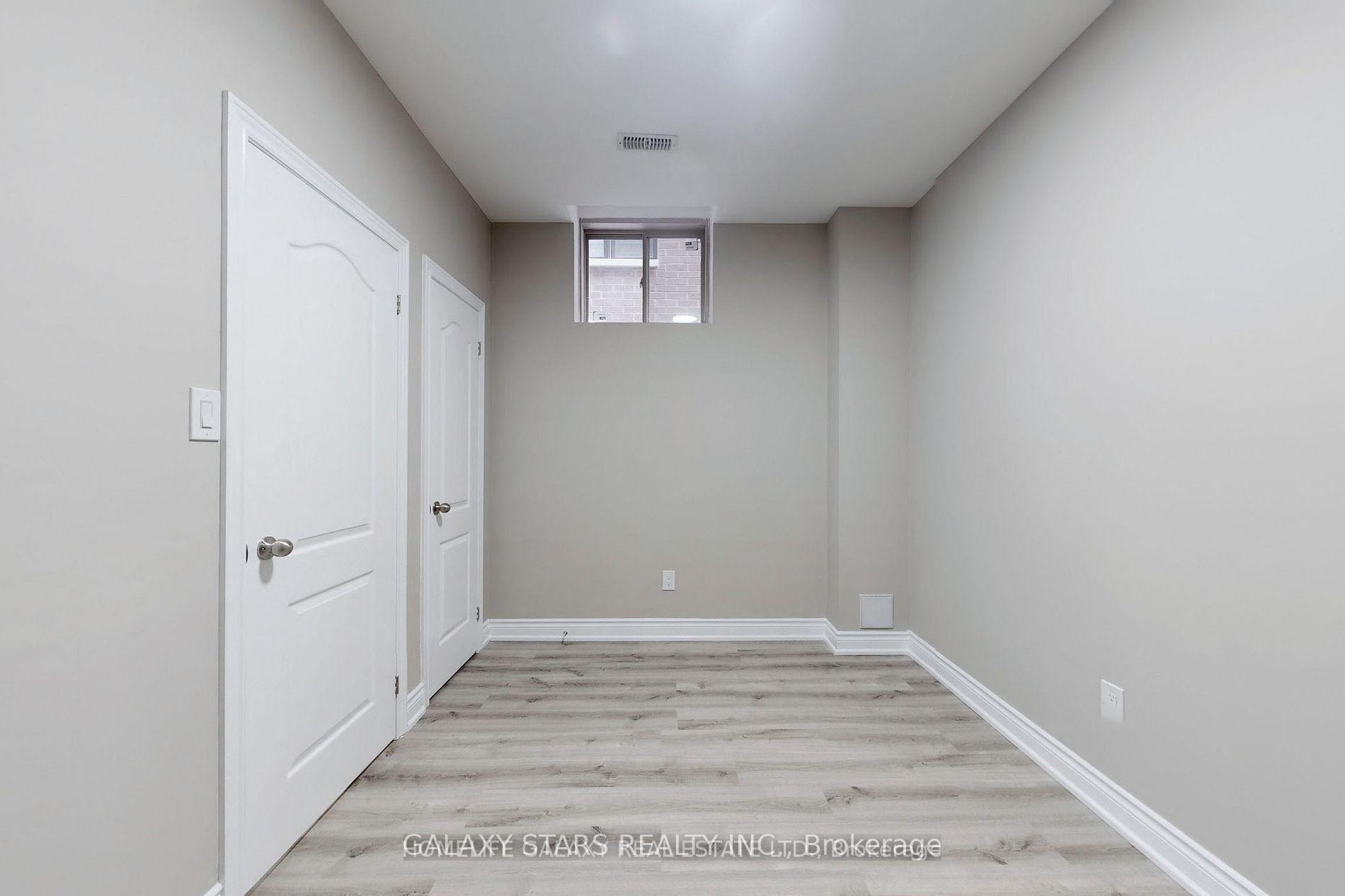 Photo 35 of 31 Sambro Lane, Whitchurch-Stouffville, Stouffville — HOMEH