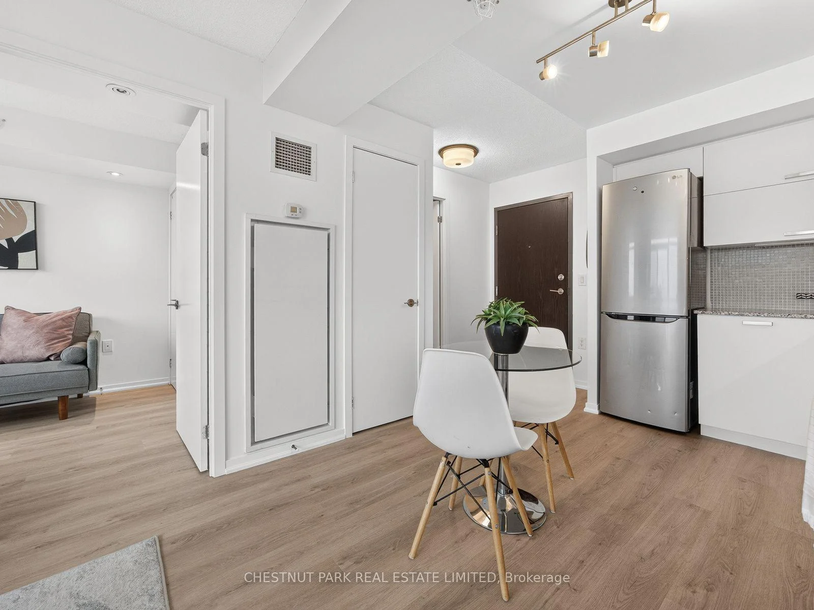 Photo 3 of Unit 2111E, 36 Lisgar Street, Toronto, Little Portugal — HOMEH