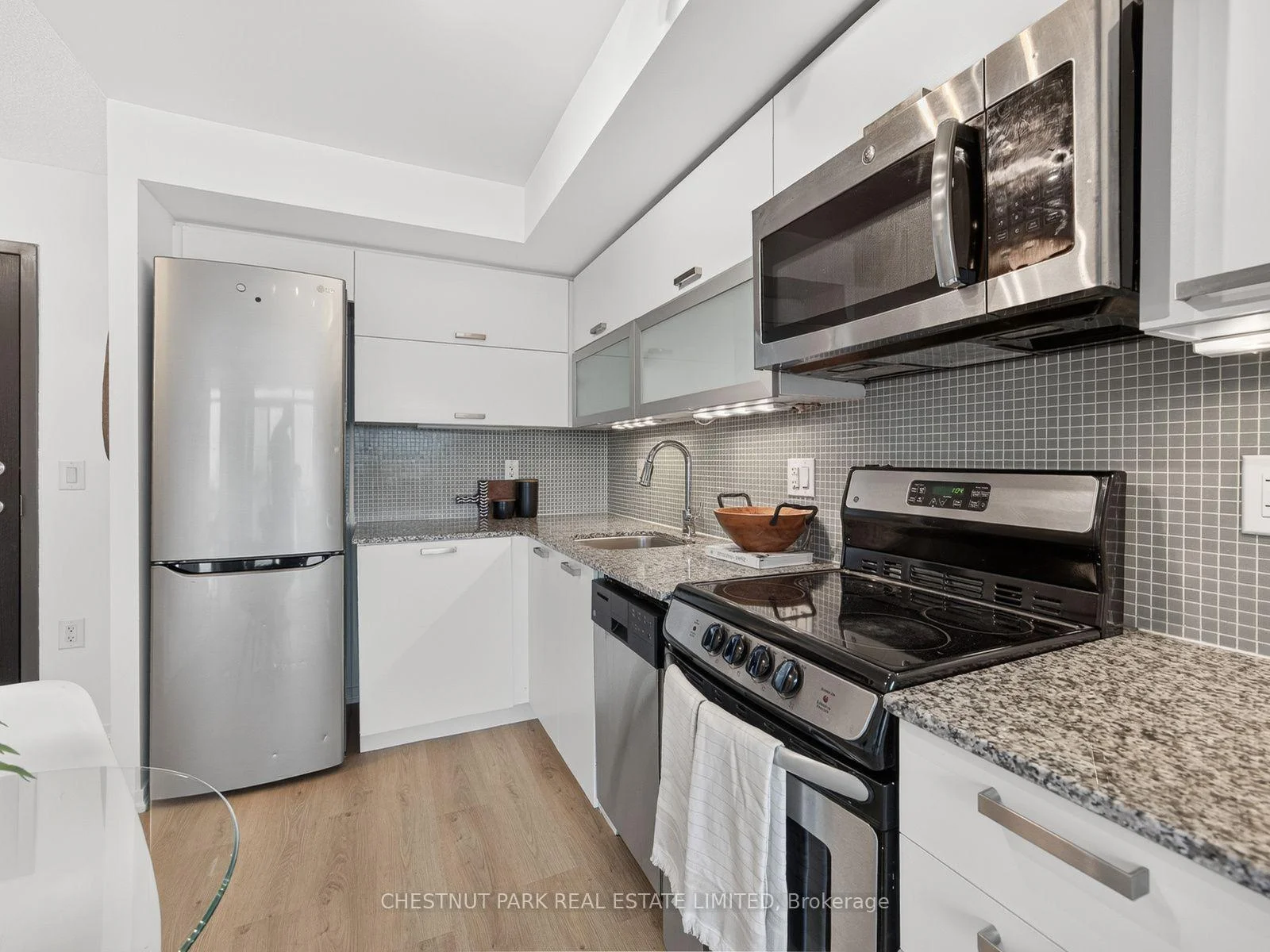 Photo 69 of Unit 2111E, 36 Lisgar Street, Toronto, Little Portugal — HOMEH