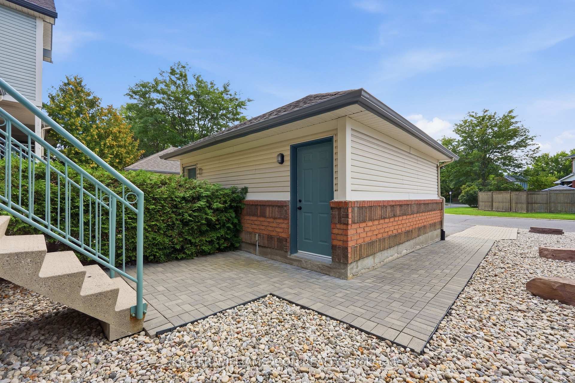 Photo 5 of 43 Thornbury Crescent, Ottawa, Centrepointe — HOMEH
