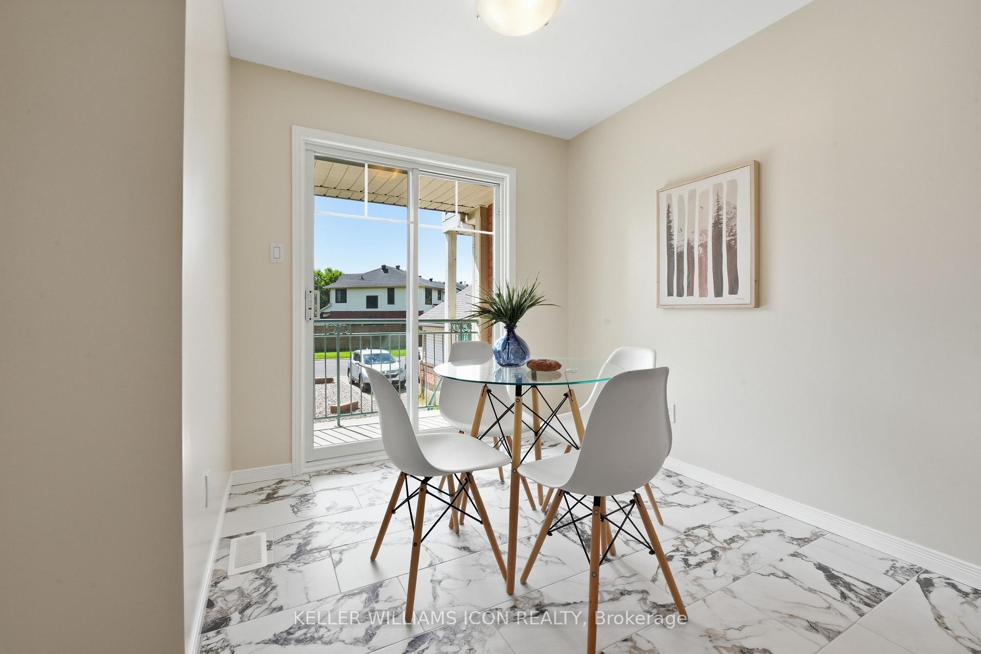 Photo 12 of 43 Thornbury Crescent, Ottawa, Centrepointe — HOMEH