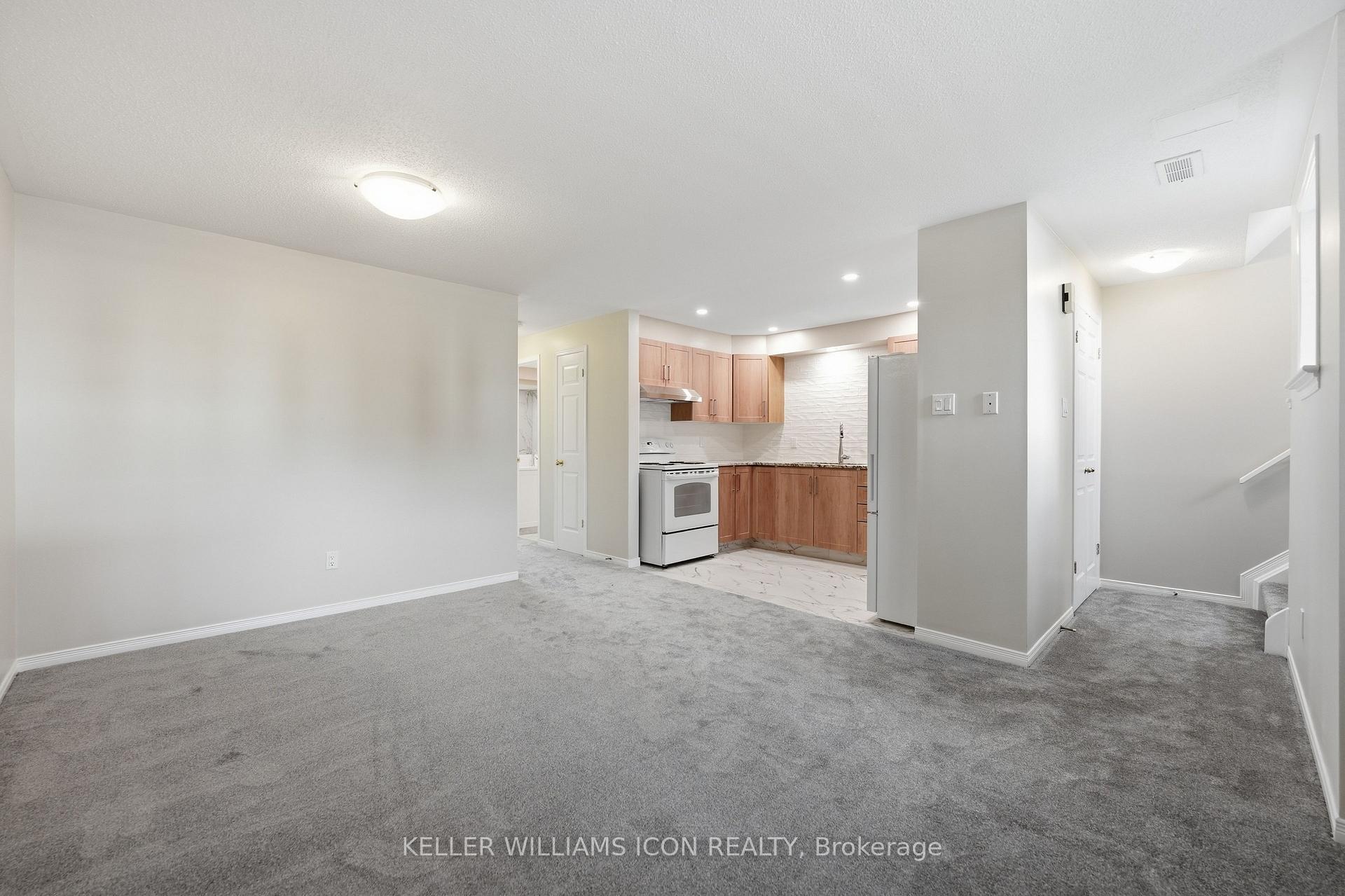 Photo 36 of 43 Thornbury Crescent, Ottawa, Centrepointe — HOMEH
