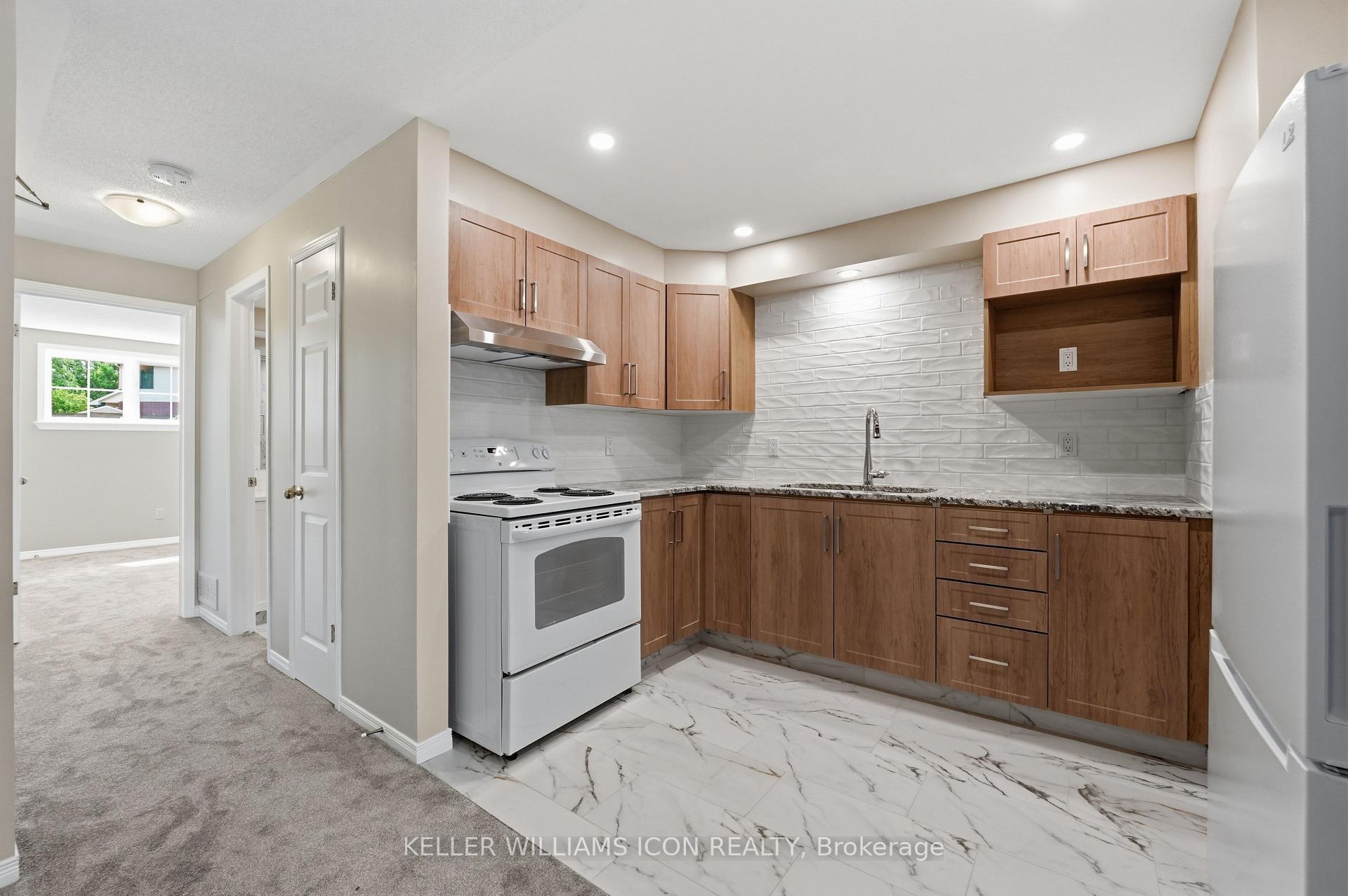 Photo 37 of 43 Thornbury Crescent, Ottawa, Centrepointe — HOMEH