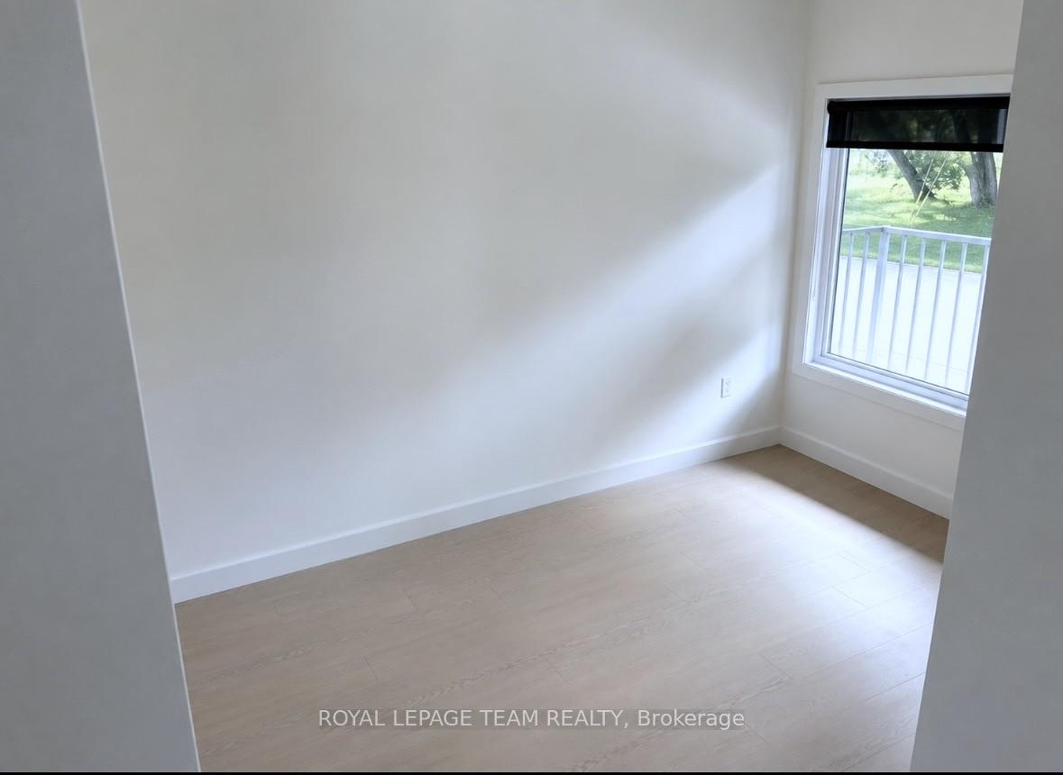 Photo 4 of 253B Bradford Street, Ottawa, Britannia — HOMEH