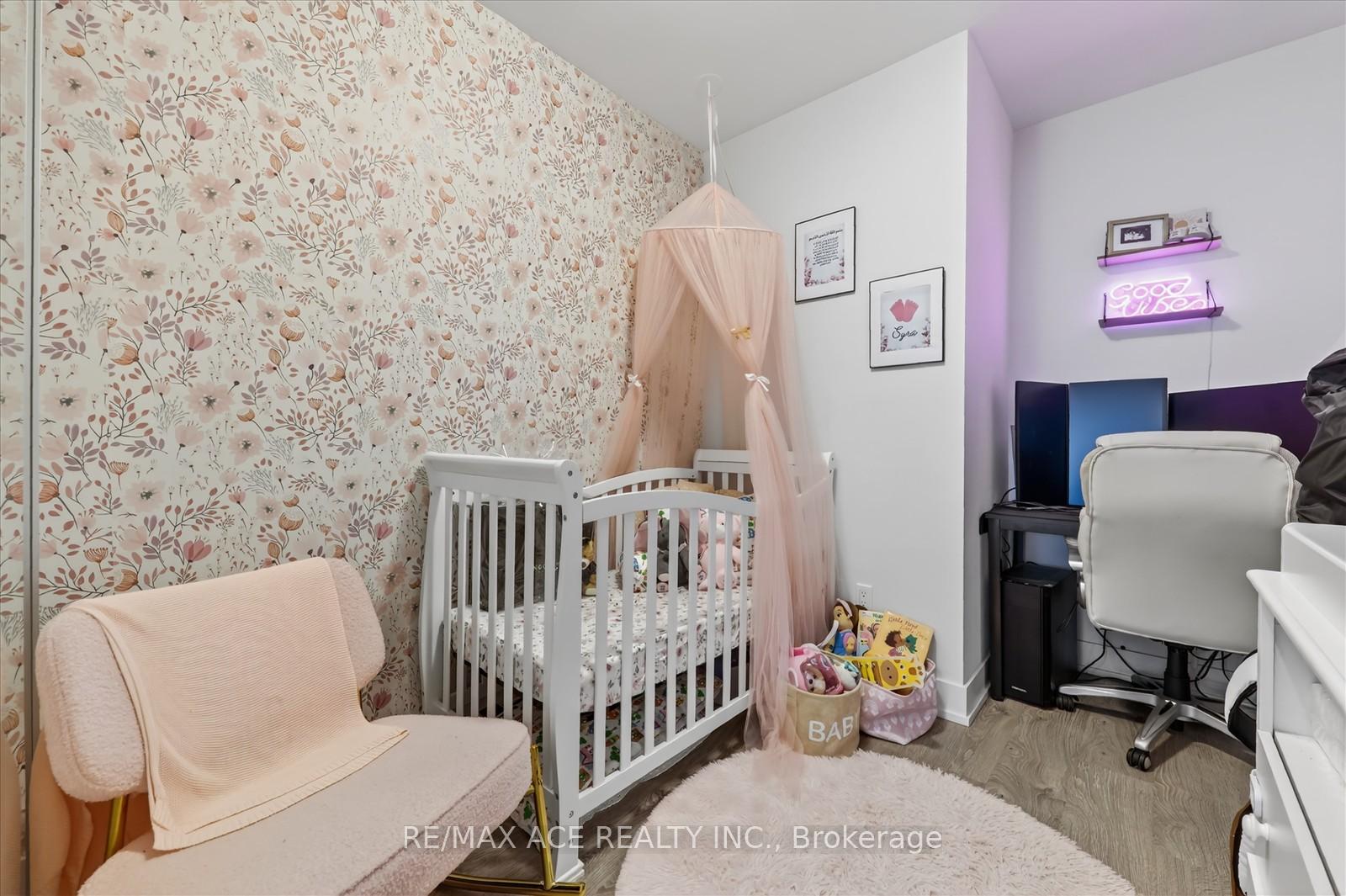 Photo 17 of Unit 809, 2550 Simcoe Street N, Oshawa, Windfields — HOMEH