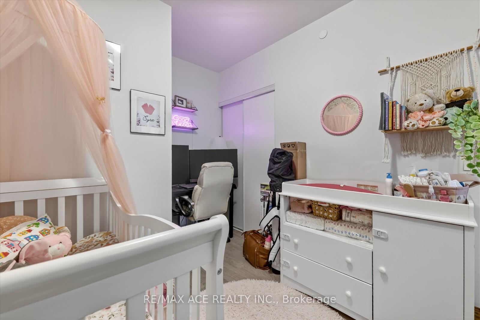 Photo 18 of Unit 809, 2550 Simcoe Street N, Oshawa, Windfields — HOMEH
