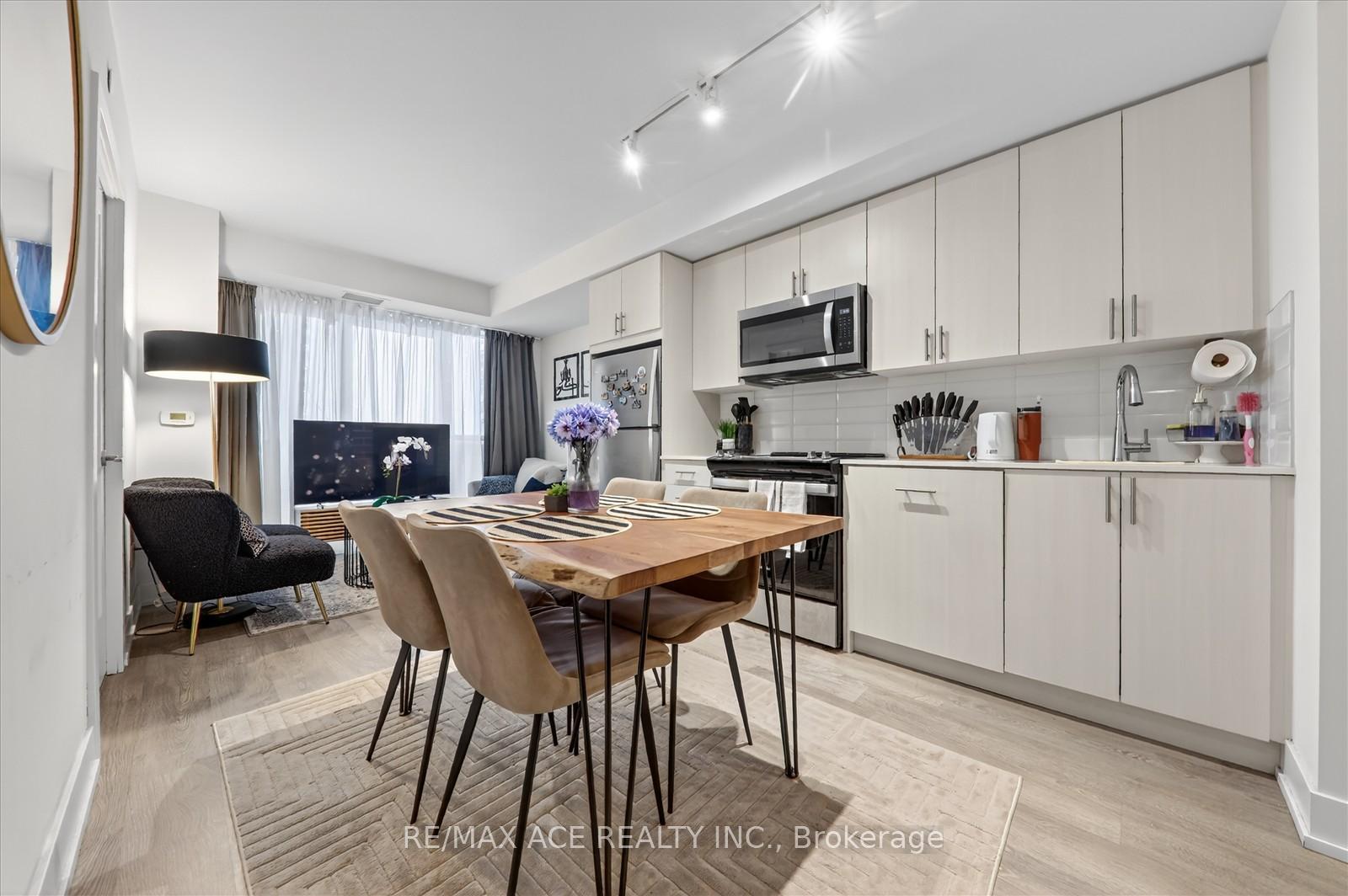 Photo 20 of Unit 809, 2550 Simcoe Street N, Oshawa, Windfields — HOMEH