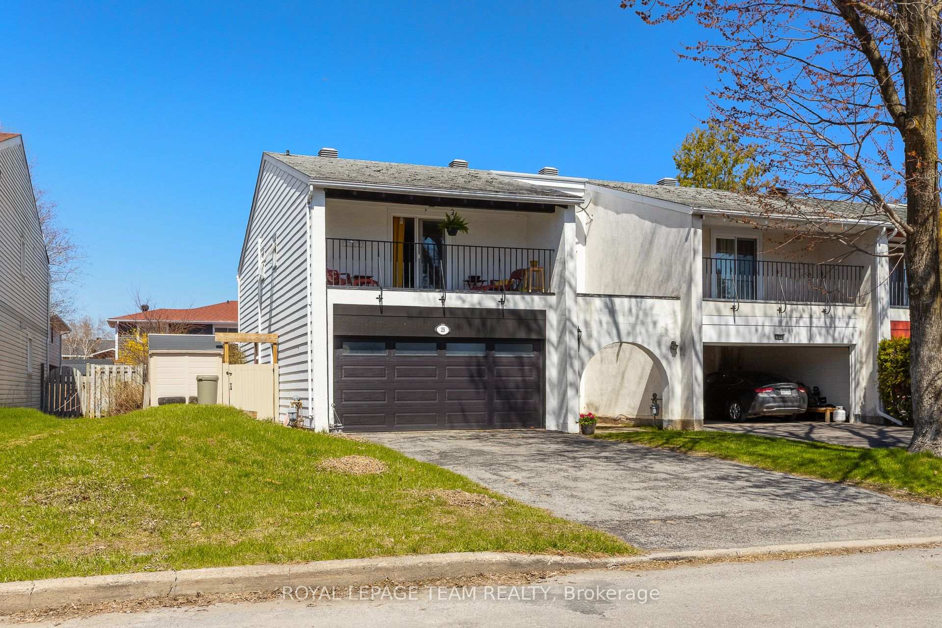 Photo 3 of 25 Grady Crescent, Ottawa, Sheahan Estates/Trend Village — HOMEH