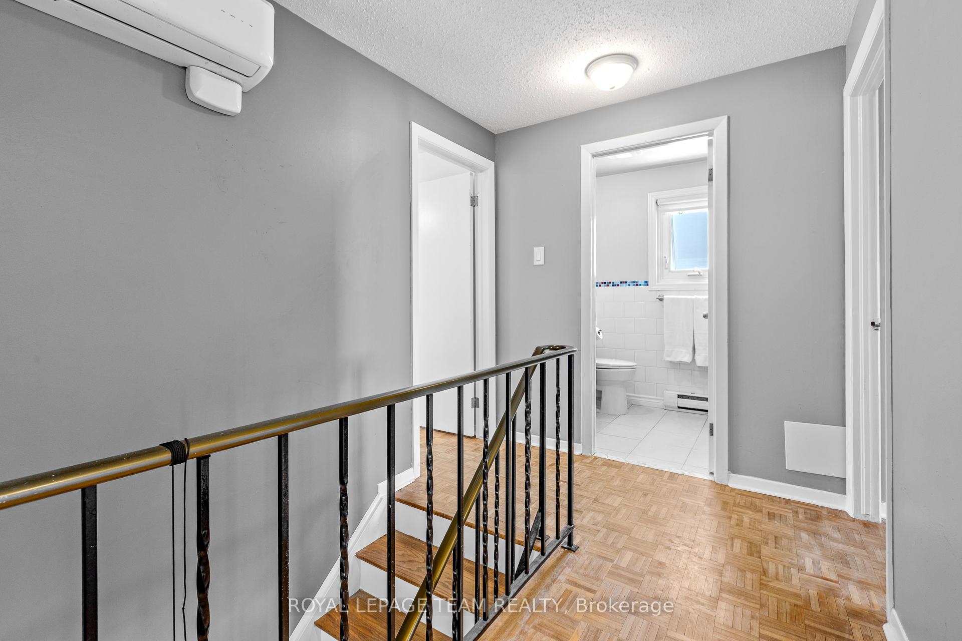 Photo 19 of 25 Grady Crescent, Ottawa, Sheahan Estates/Trend Village — HOMEH