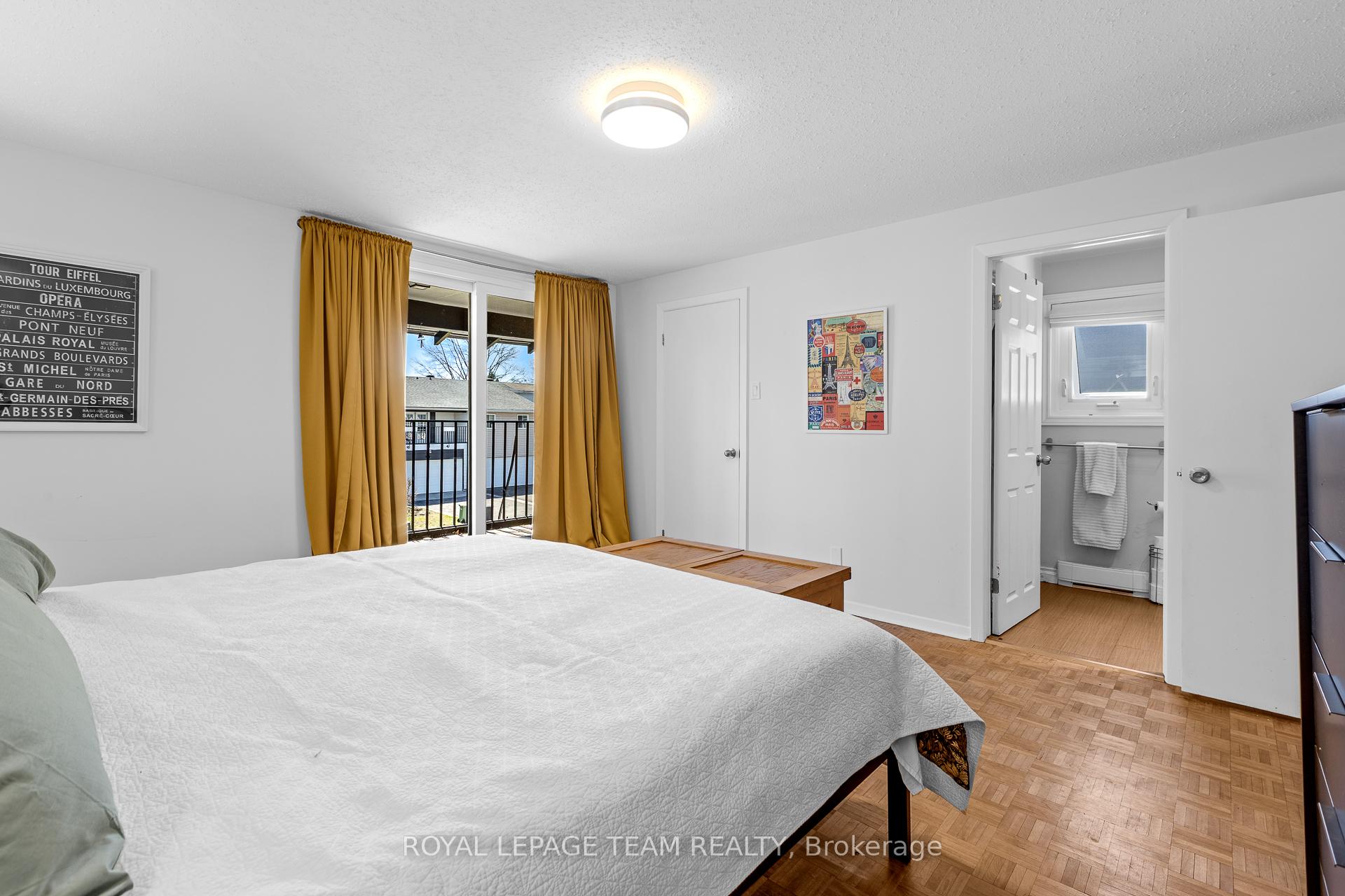 Photo 21 of 25 Grady Crescent, Ottawa, Sheahan Estates/Trend Village — HOMEH