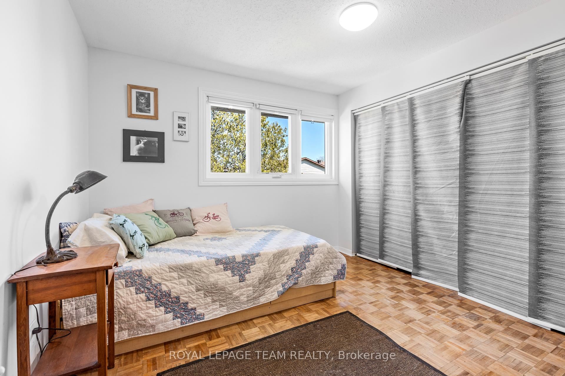 Photo 28 of 25 Grady Crescent, Ottawa, Sheahan Estates/Trend Village — HOMEH