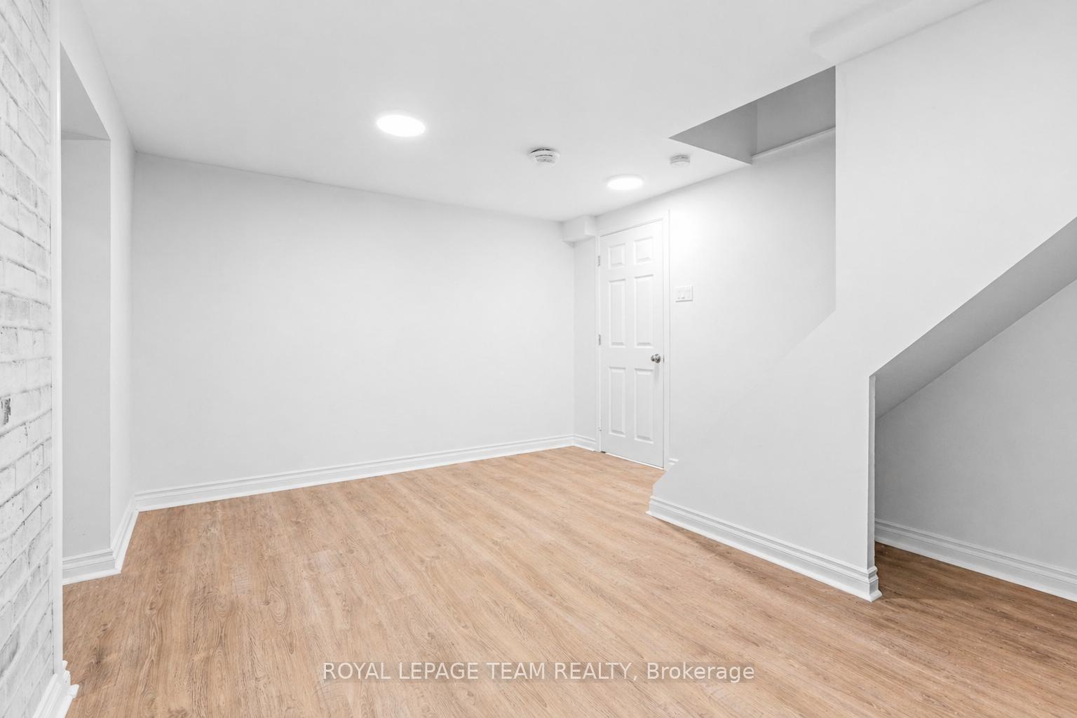 Photo 32 of 25 Grady Crescent, Ottawa, Sheahan Estates/Trend Village — HOMEH