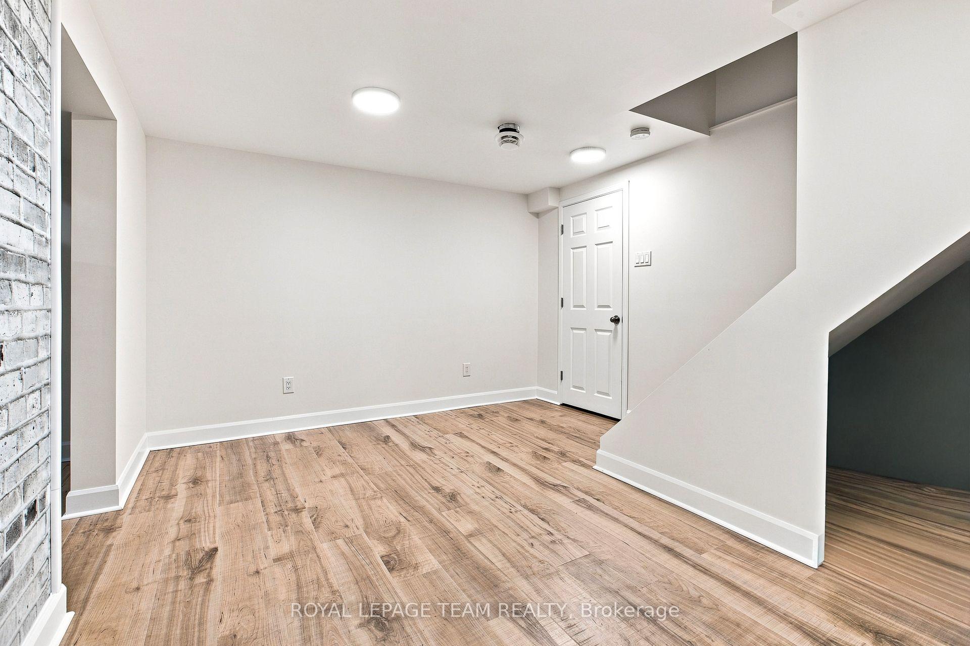 Photo 34 of 25 Grady Crescent, Ottawa, Sheahan Estates/Trend Village — HOMEH