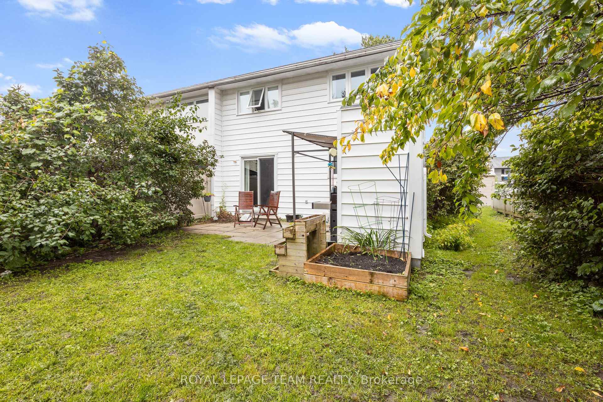Photo 45 of 25 Grady Crescent, Ottawa, Sheahan Estates/Trend Village — HOMEH