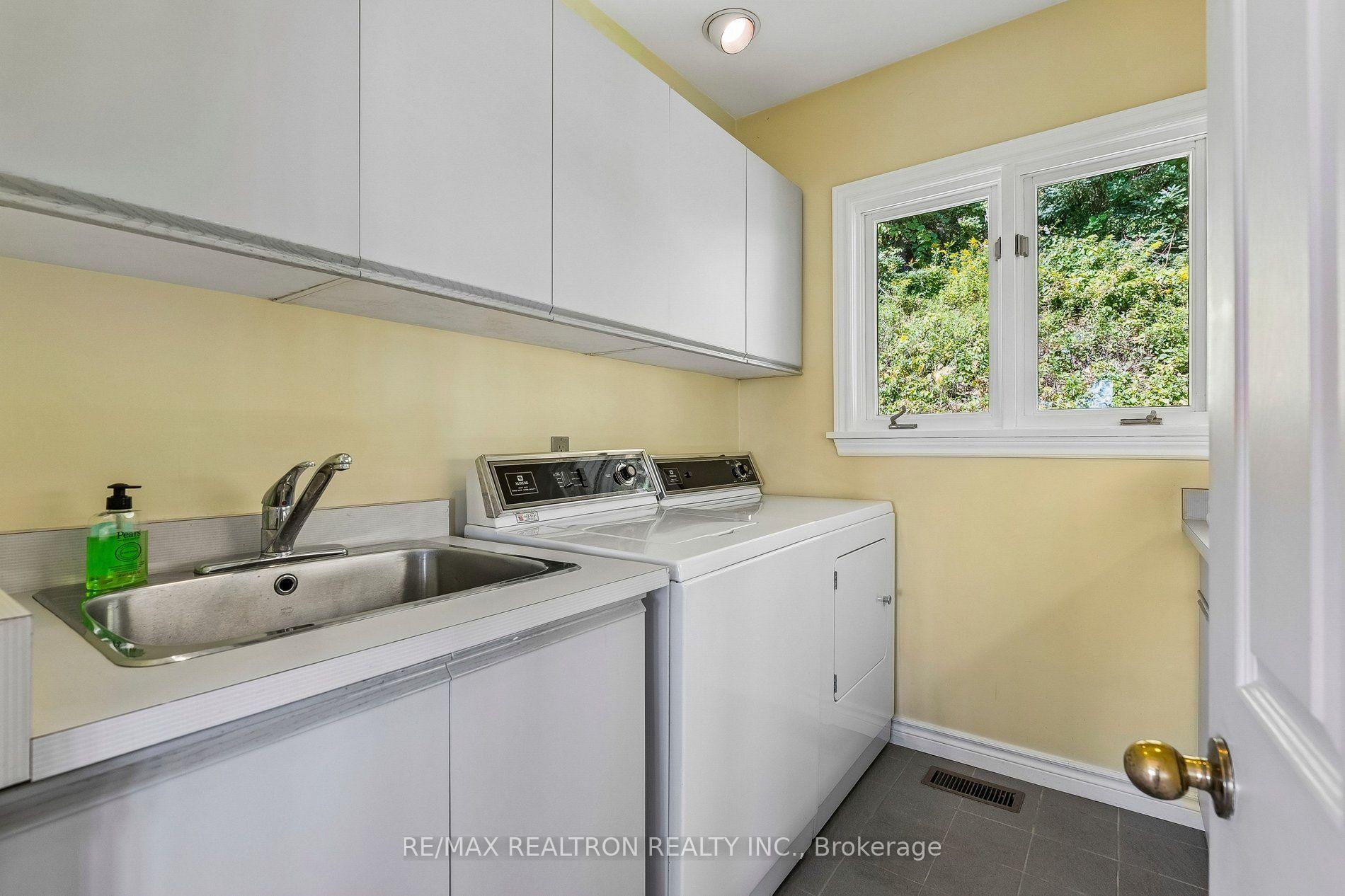 Photo 32 of 1 Ledge Road, Scarborough, Cliffcrest — HOMEH