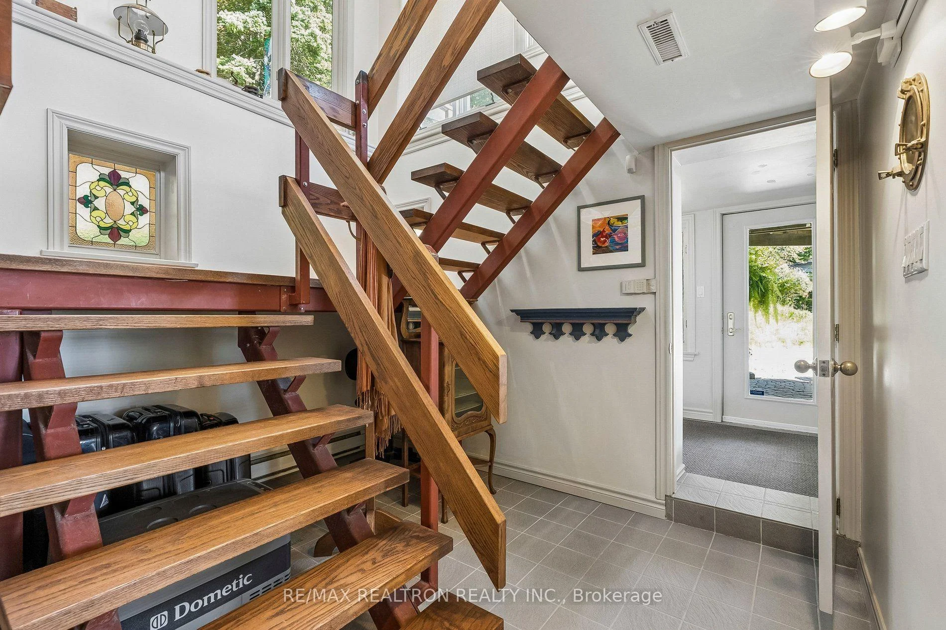 Photo 43 of 1 Ledge Road, Scarborough, Cliffcrest — HOMEH