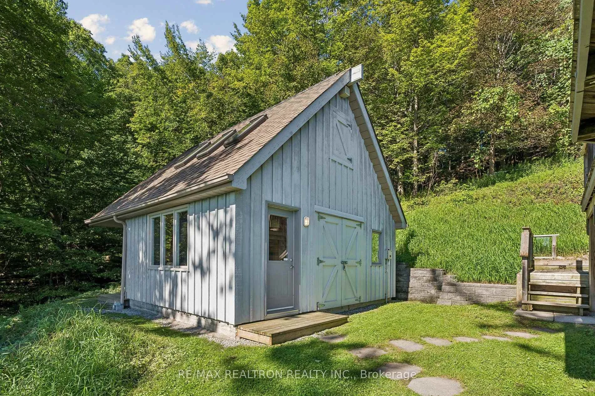 Photo 65 of 1 Ledge Road, Scarborough, Cliffcrest — HOMEH