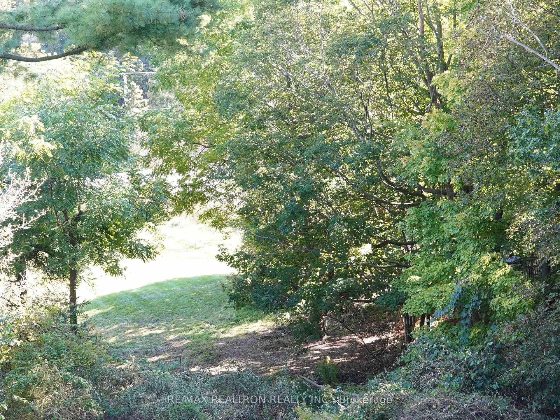 Photo 74 of 1 Ledge Road, Scarborough, Cliffcrest — HOMEH