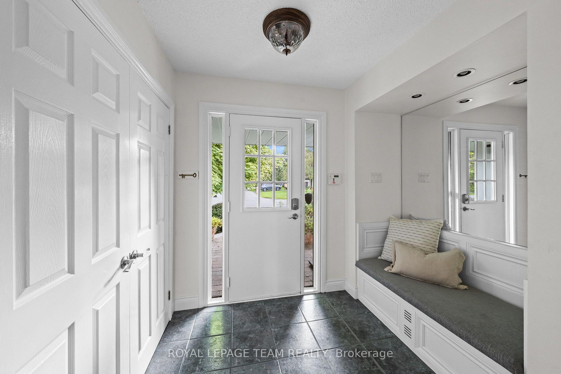 Photo 8 of 14 Lismer Crescent, Ottawa, Kanata - Beaverbrook — HOMEH