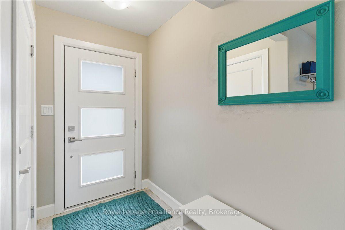 Photo 3 of 31 Dewal Place, Belleville, Belleville Ward — HOMEH
