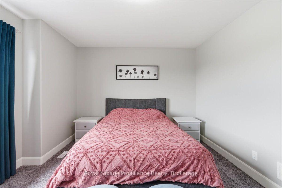 Photo 34 of 31 Dewal Place, Belleville, Belleville Ward — HOMEH