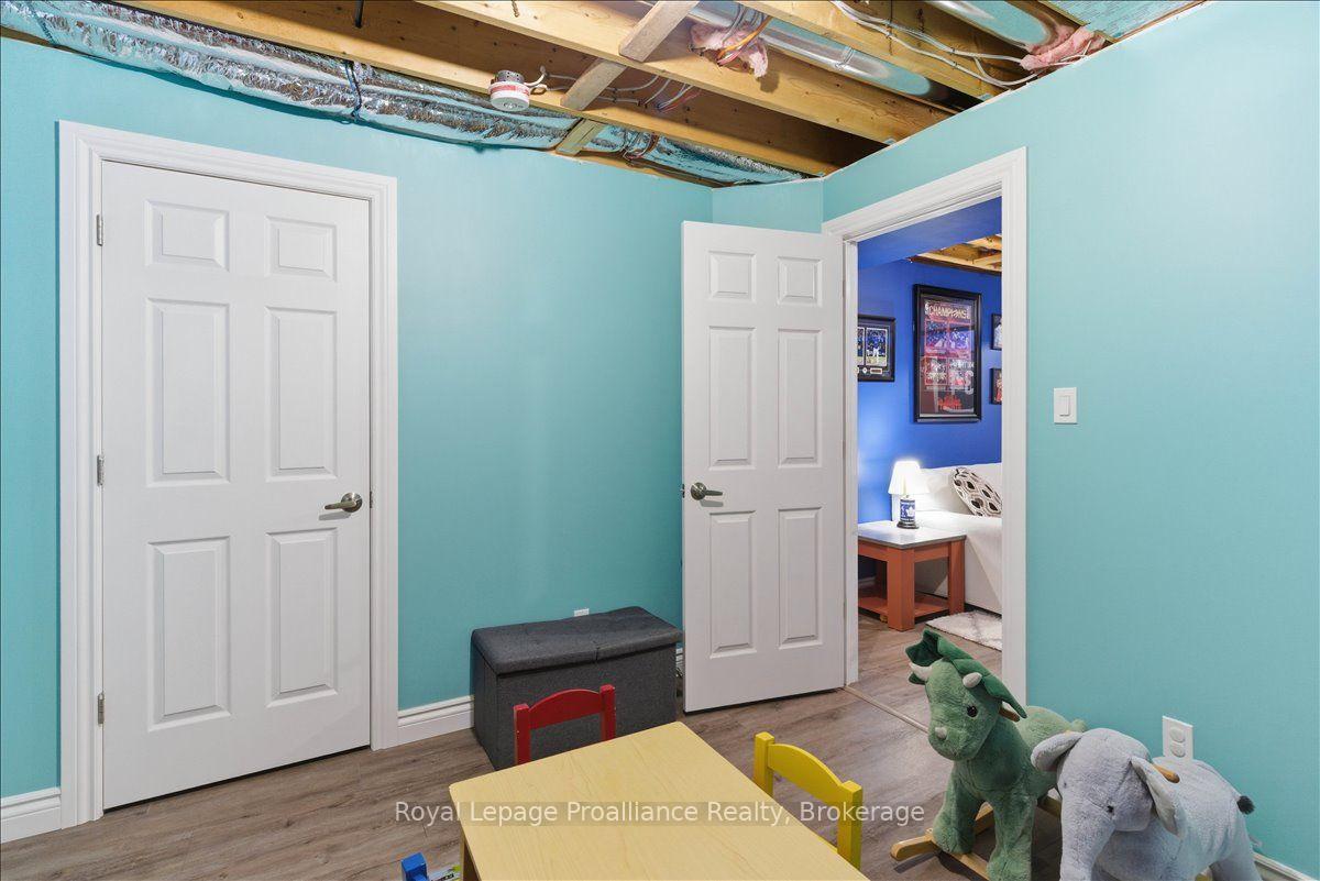 Photo 43 of 31 Dewal Place, Belleville, Belleville Ward — HOMEH