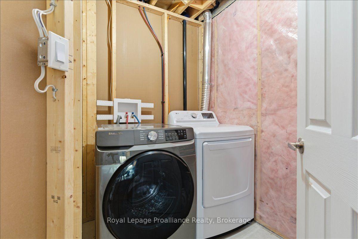 Photo 46 of 31 Dewal Place, Belleville, Belleville Ward — HOMEH