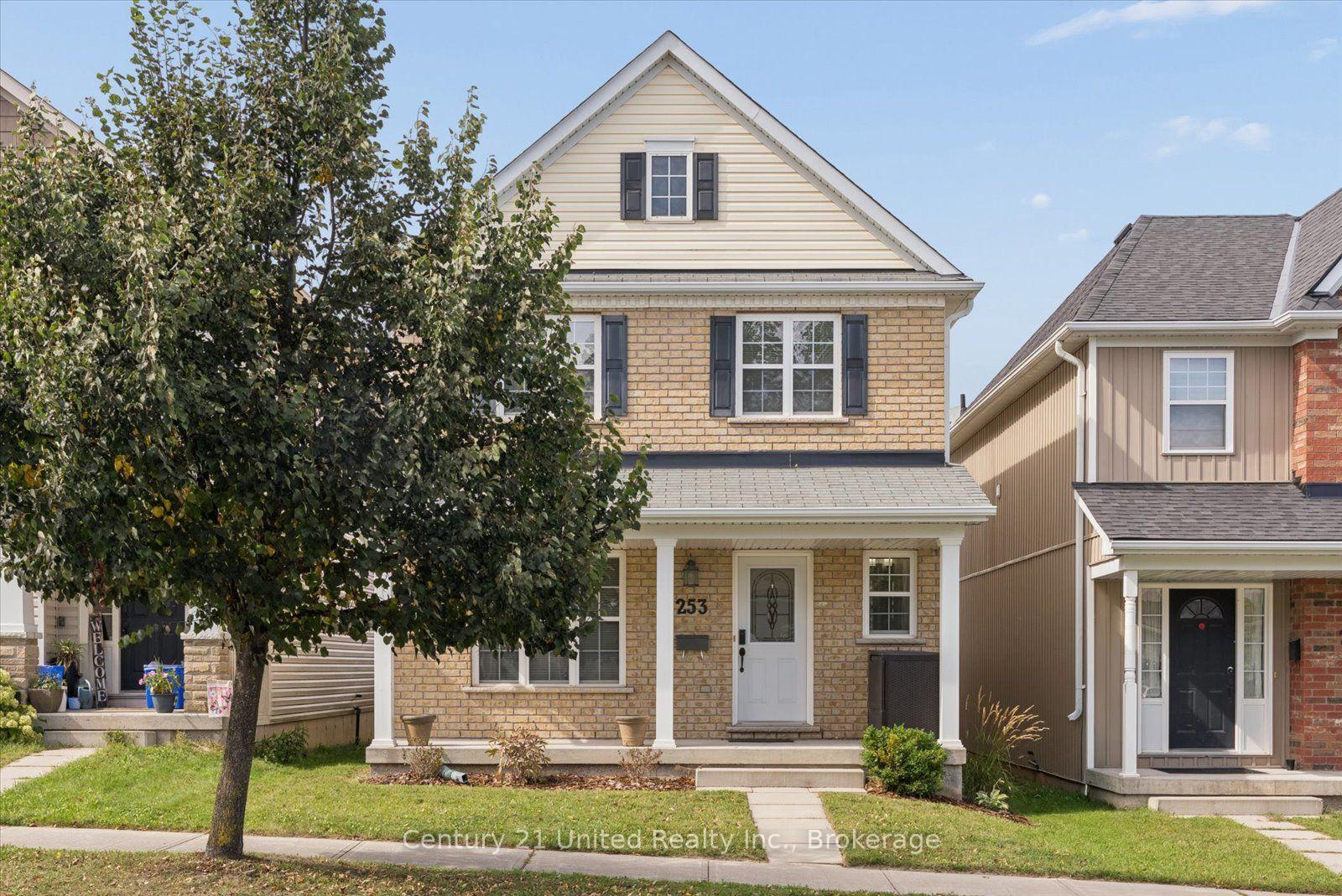 Photo 3 of 253 Bowen Drive, Peterborough, Northcrest Ward 5 — HOMEH