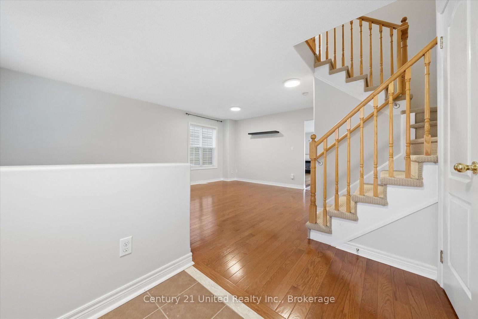 Photo 9 of 253 Bowen Drive, Peterborough, Northcrest Ward 5 — HOMEH