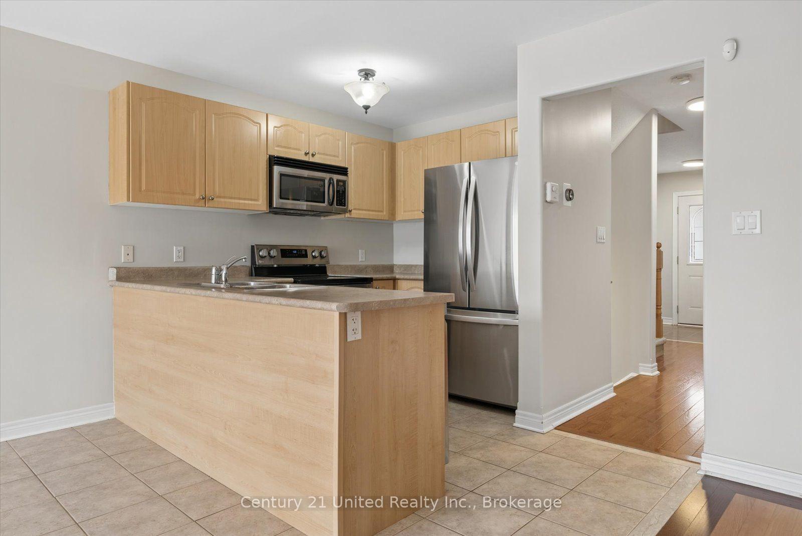 Photo 16 of 253 Bowen Drive, Peterborough, Northcrest Ward 5 — HOMEH