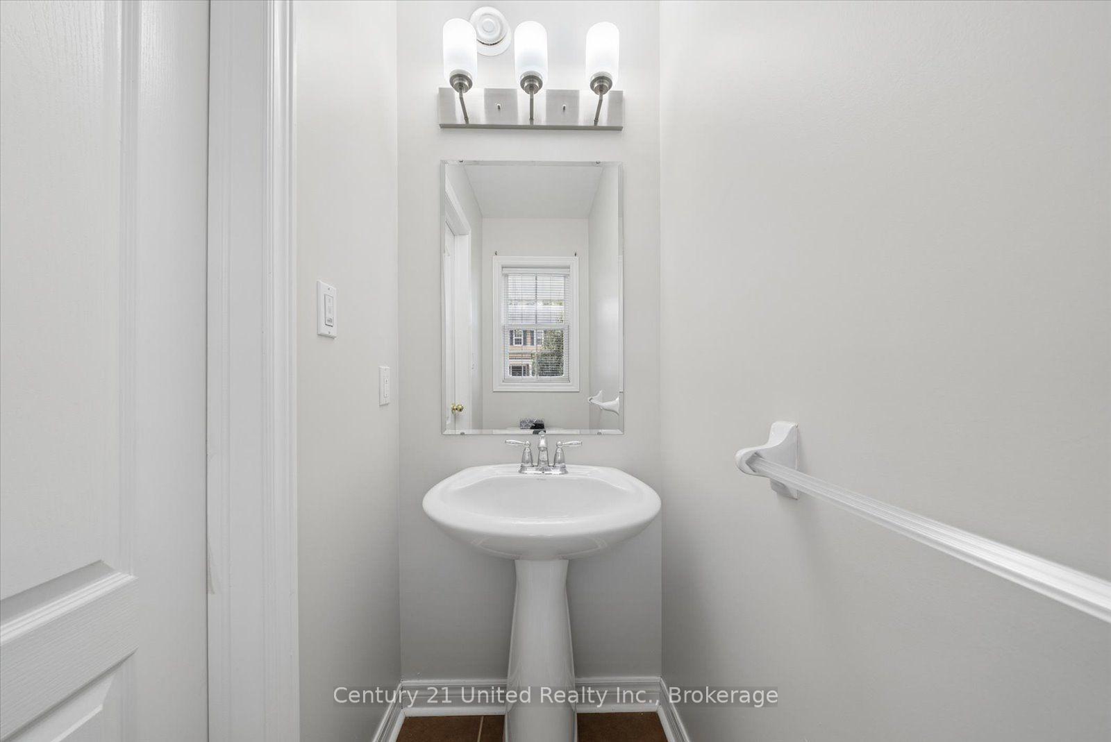 Photo 22 of 253 Bowen Drive, Peterborough, Northcrest Ward 5 — HOMEH