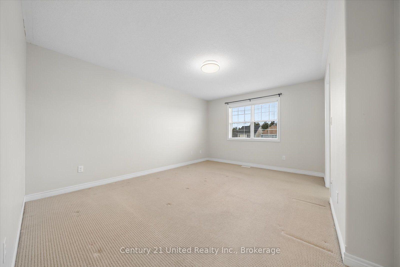 Photo 25 of 253 Bowen Drive, Peterborough, Northcrest Ward 5 — HOMEH