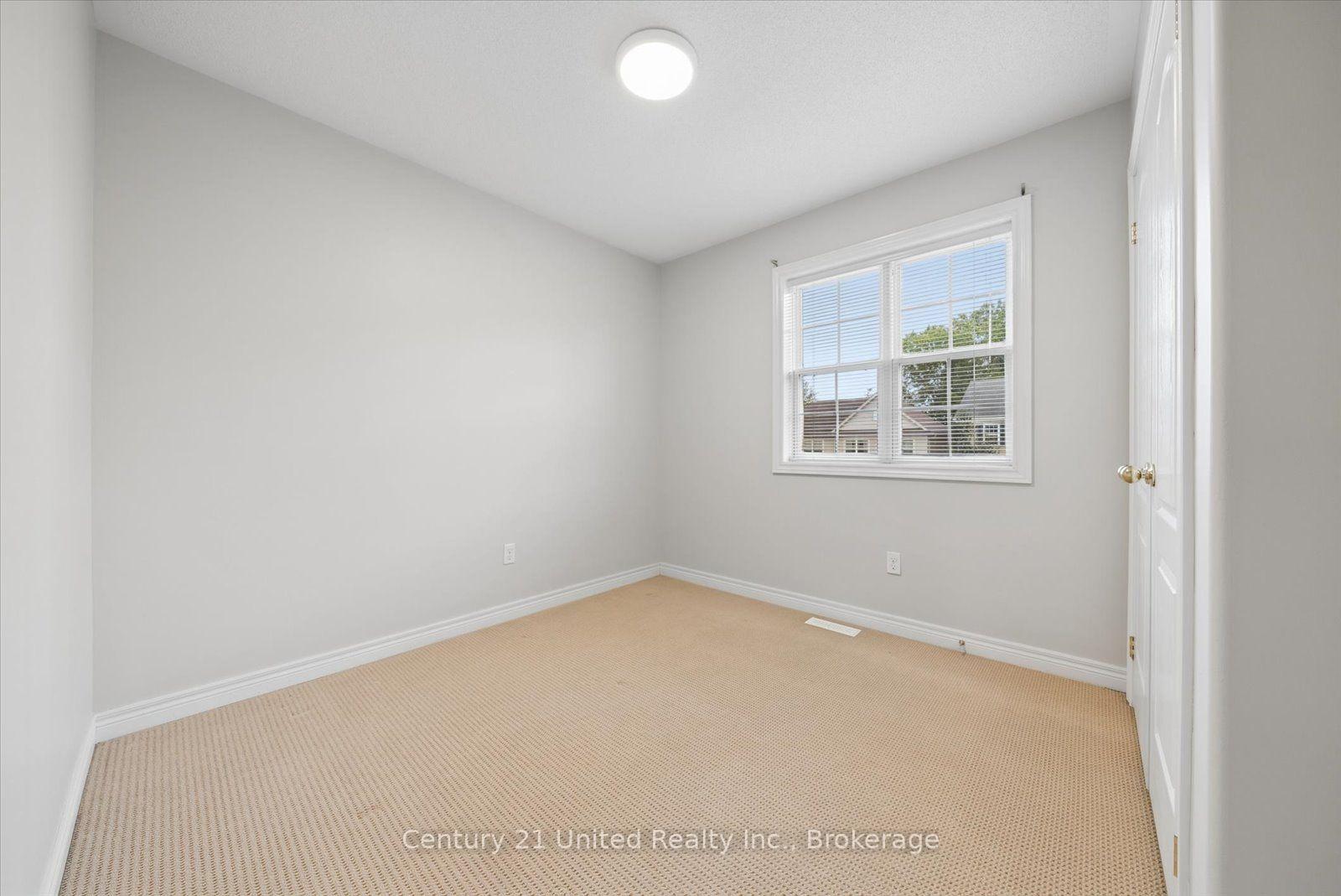 Photo 29 of 253 Bowen Drive, Peterborough, Northcrest Ward 5 — HOMEH